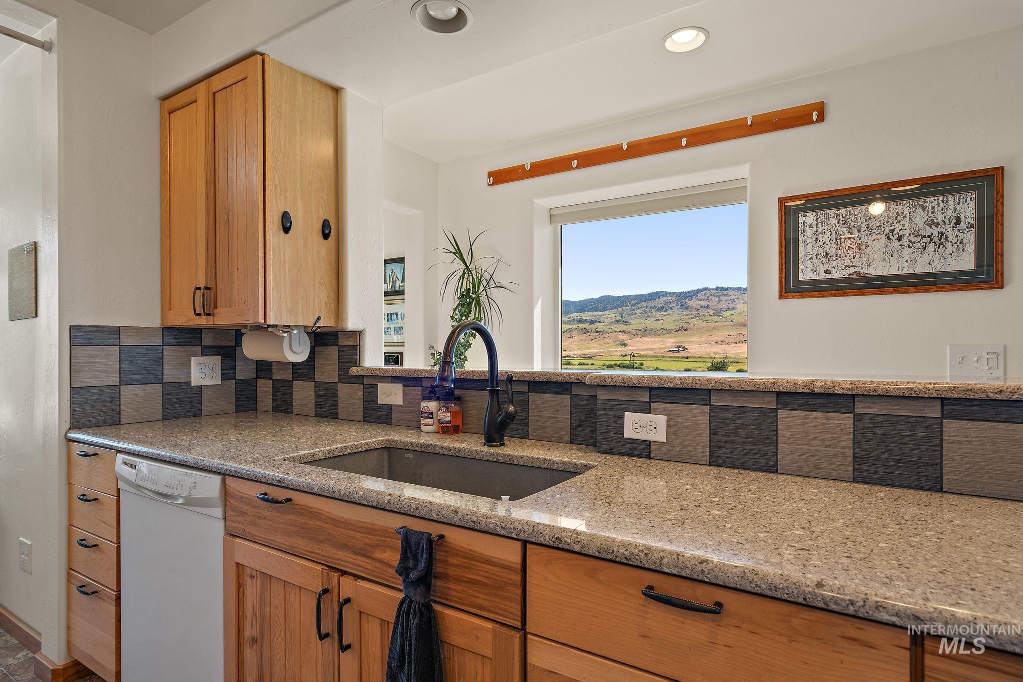 22625 Baldwin Ln Property Photo 20