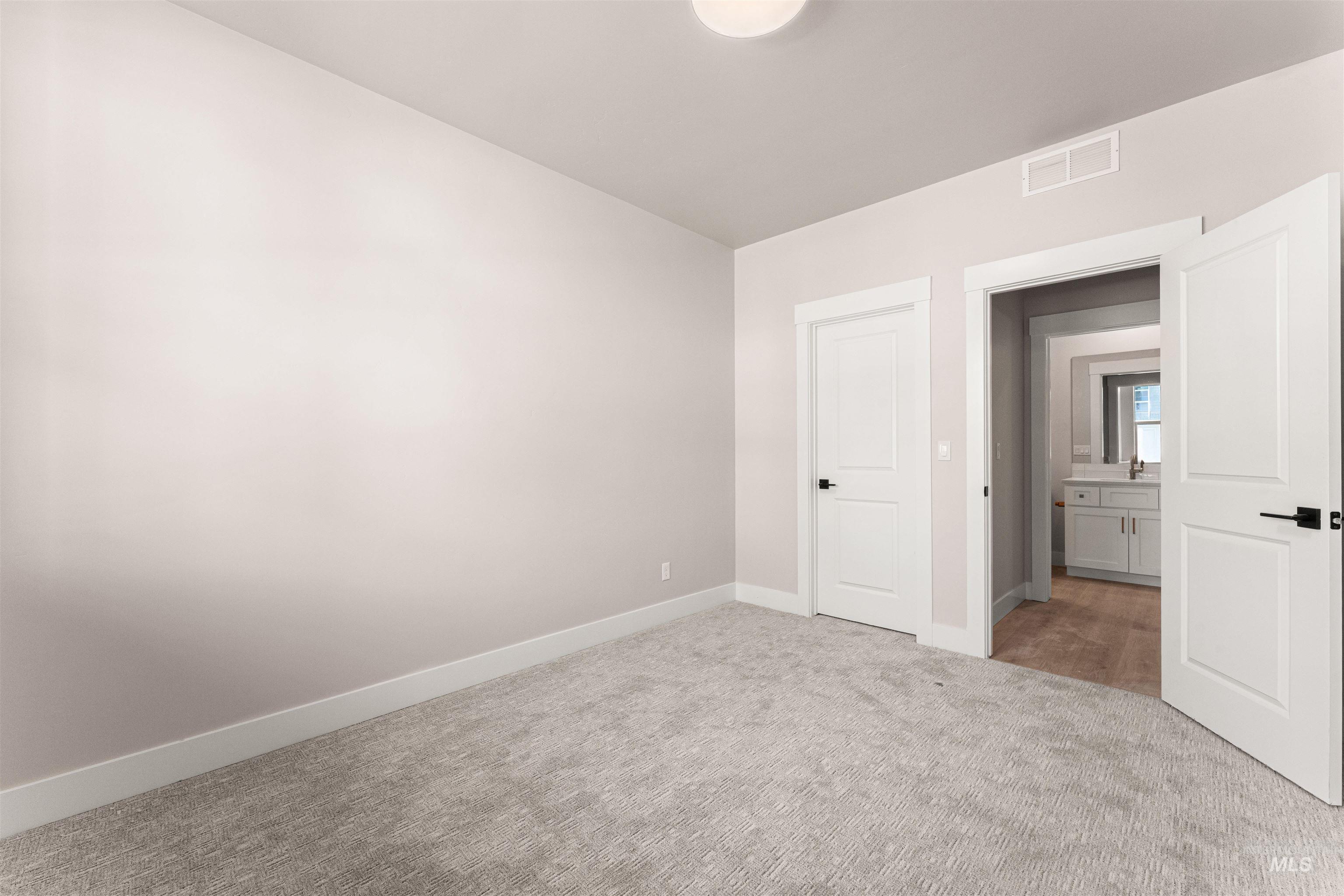 12435 W Arabian Dr. Property Photo 26
