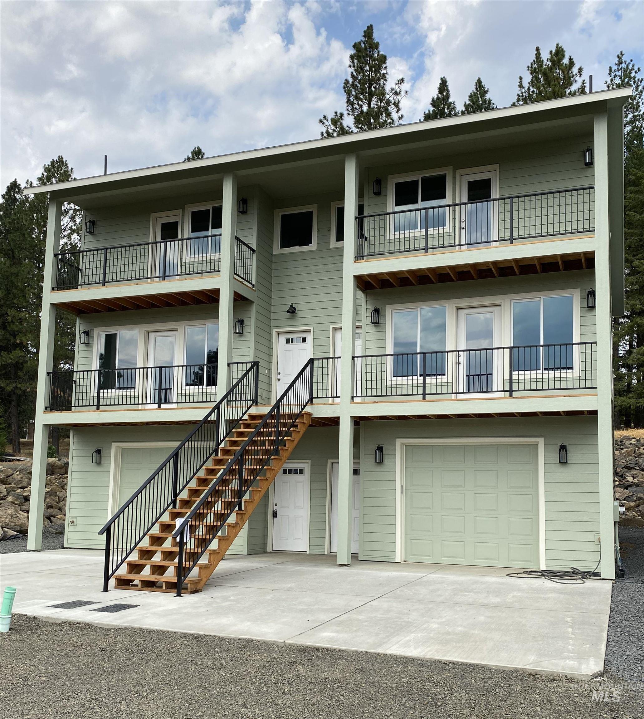 102 Highline Lane Property Photo 3