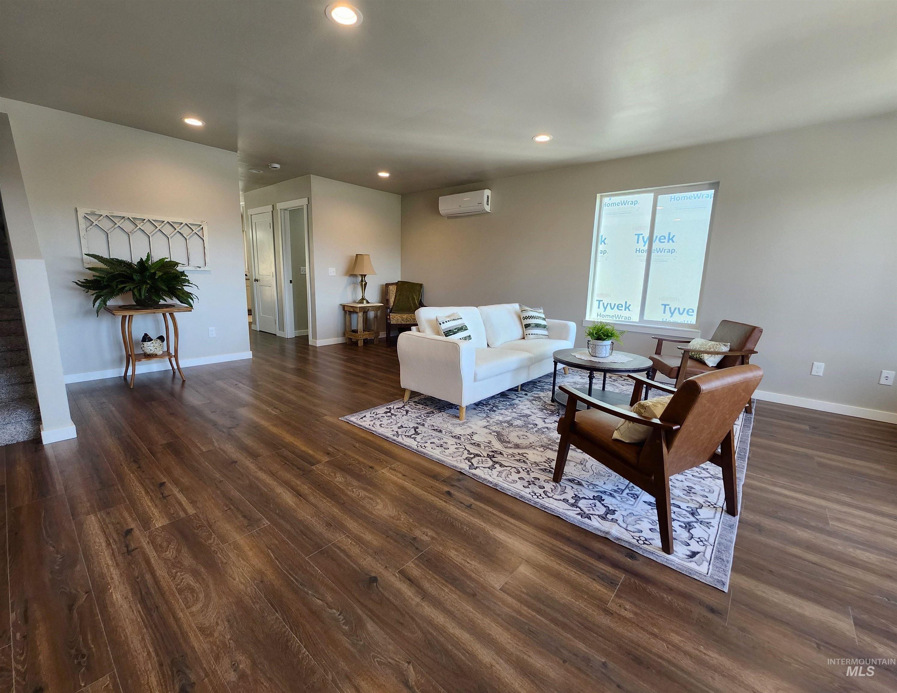 102 Highline Lane Property Photo 11
