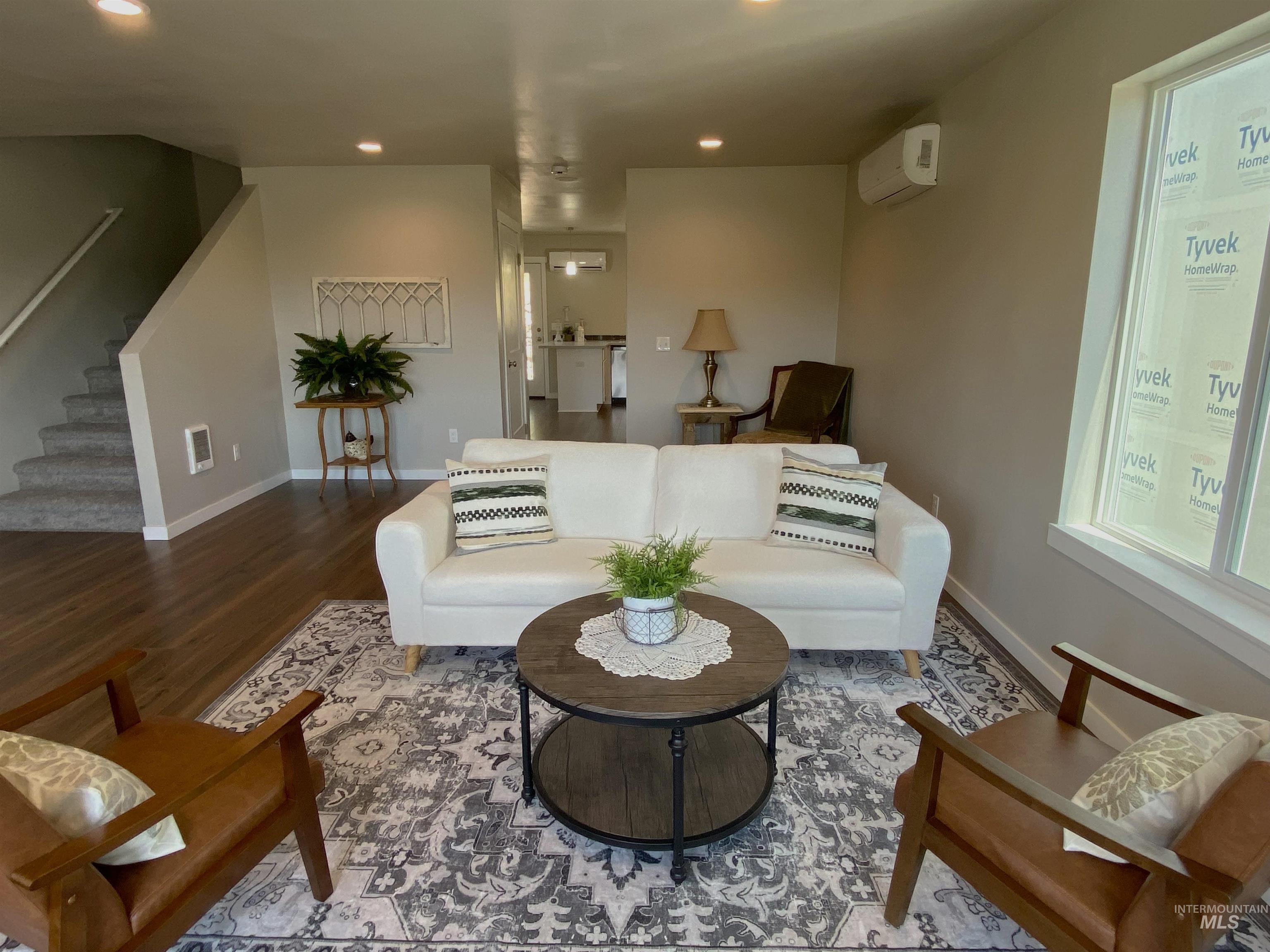 102 Highline Lane Property Photo 13