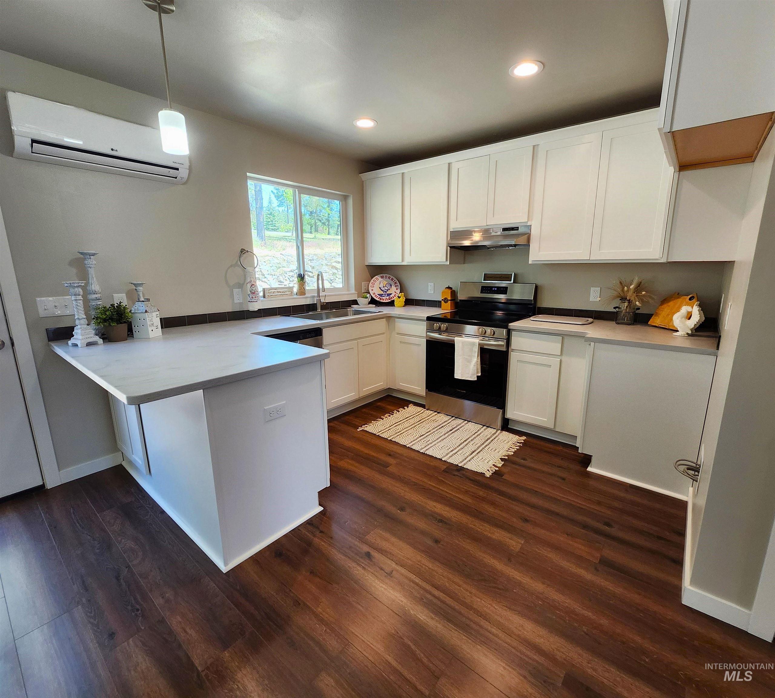 102 Highline Lane Property Photo 16