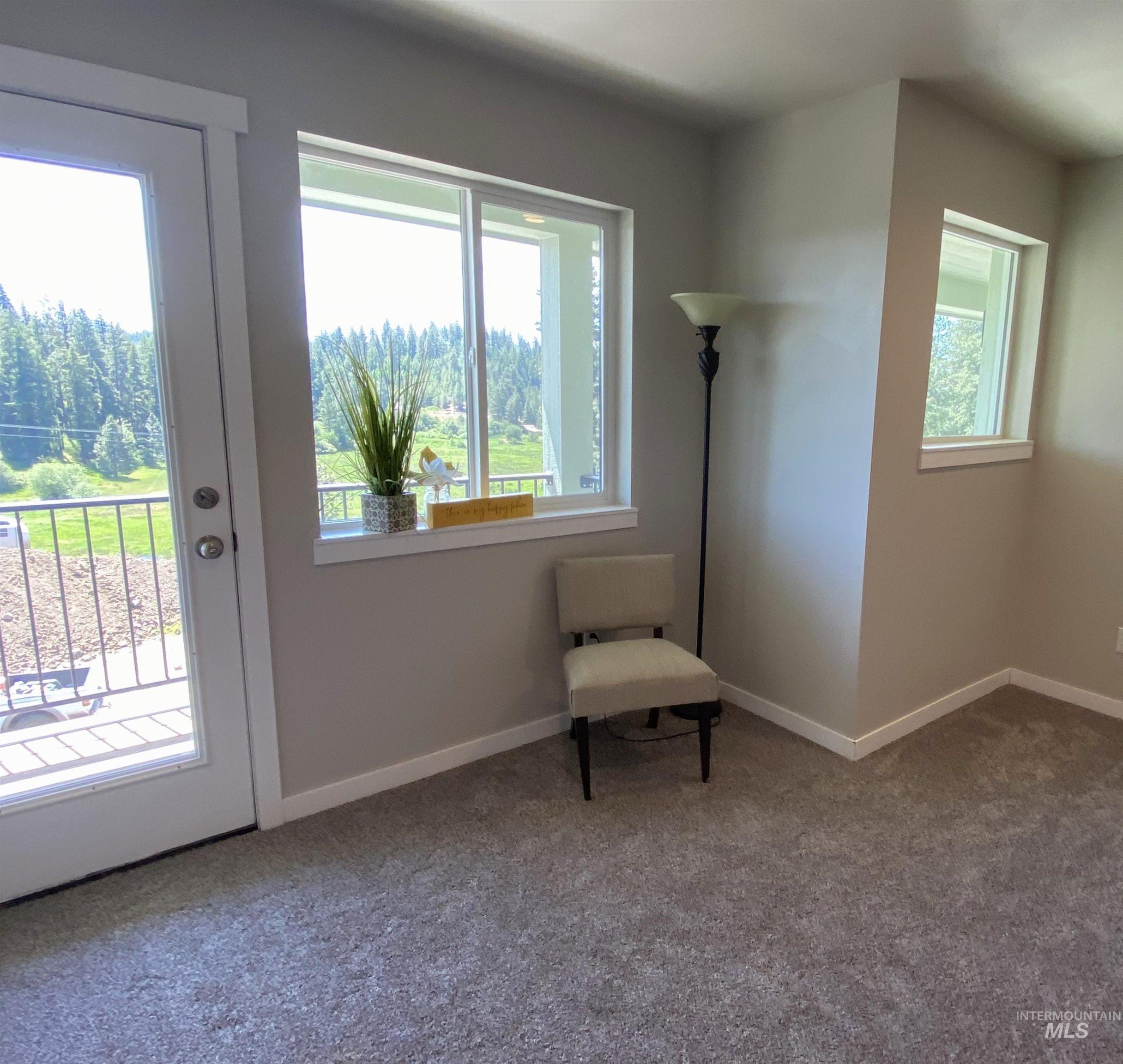 102 Highline Lane Property Photo 27