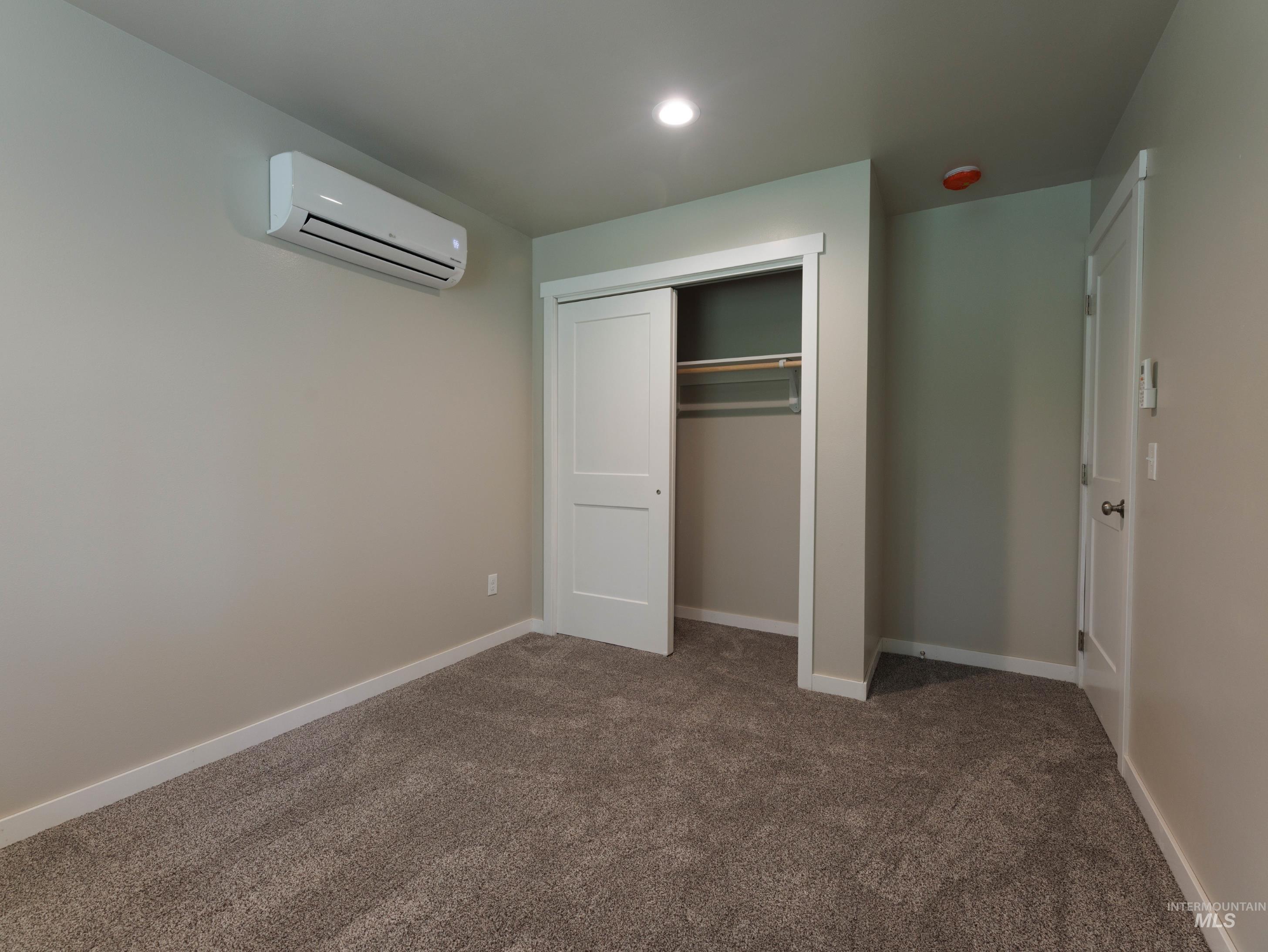 102 Highline Lane Property Photo 32