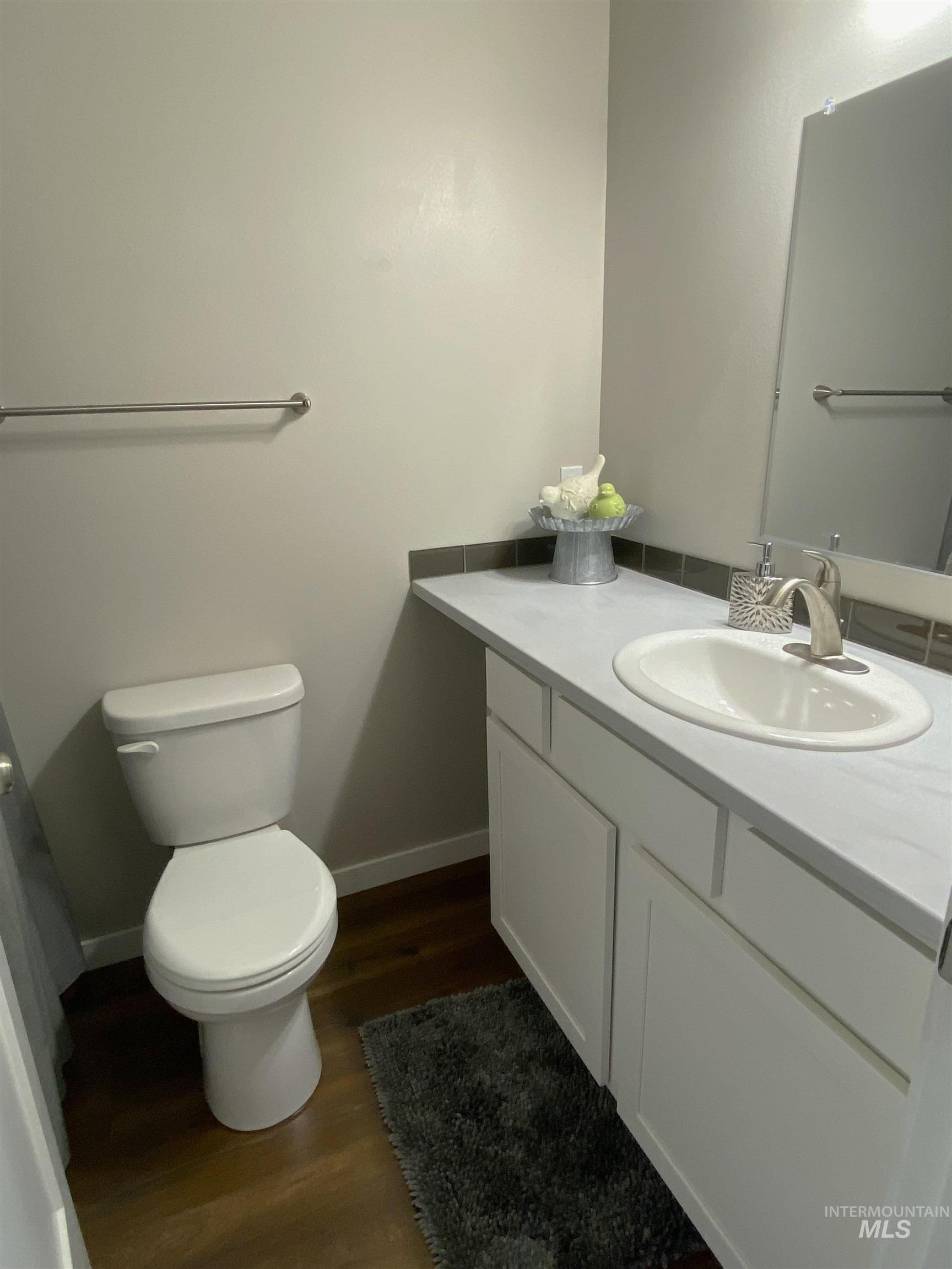102 Highline Lane Property Photo 34