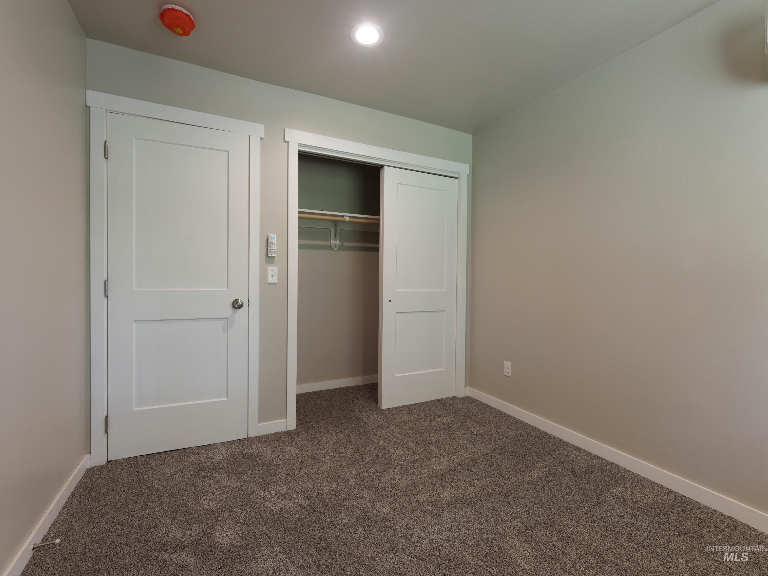 102 Highline Lane Property Photo 37