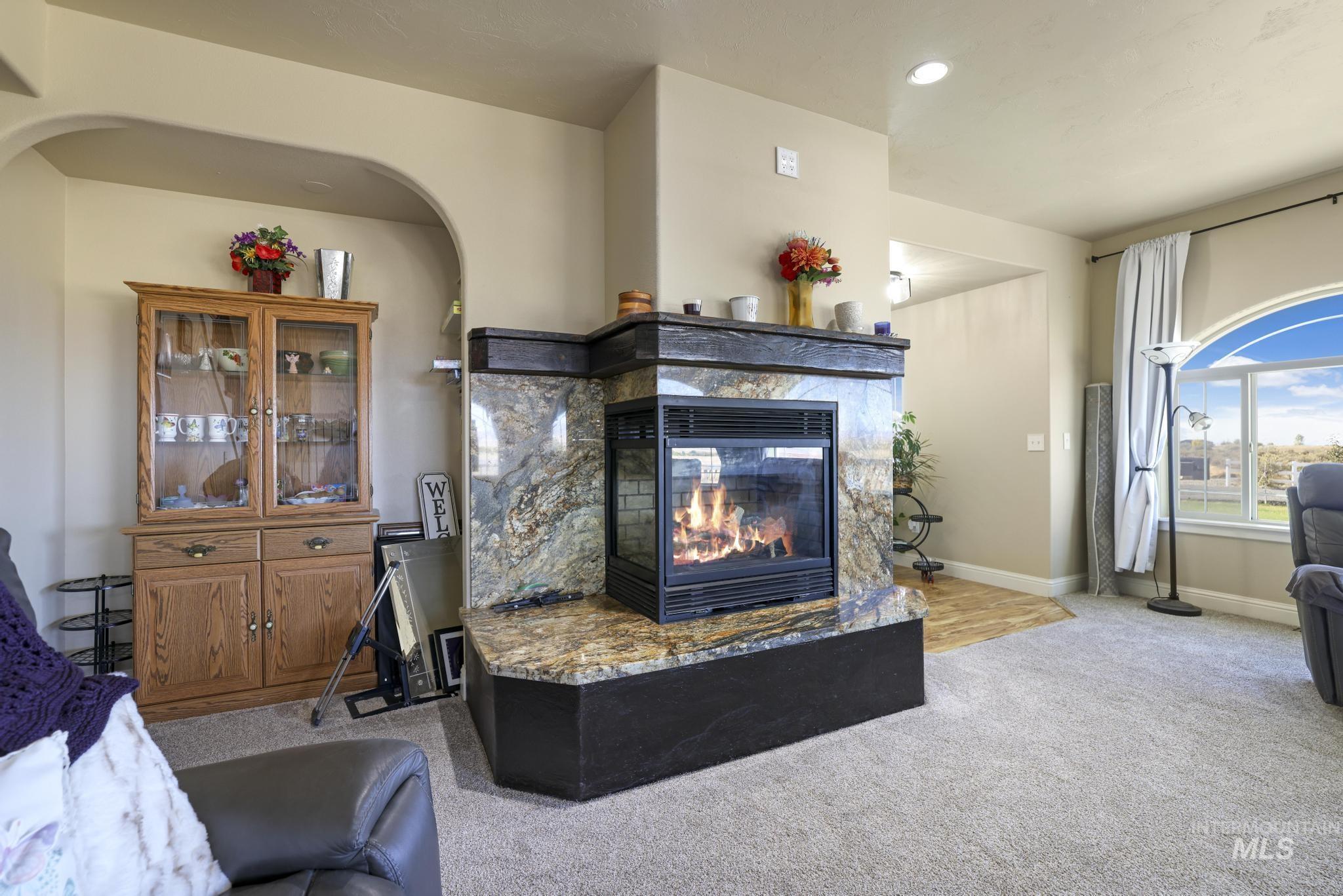 560 Riverview Dr. Property Photo 9