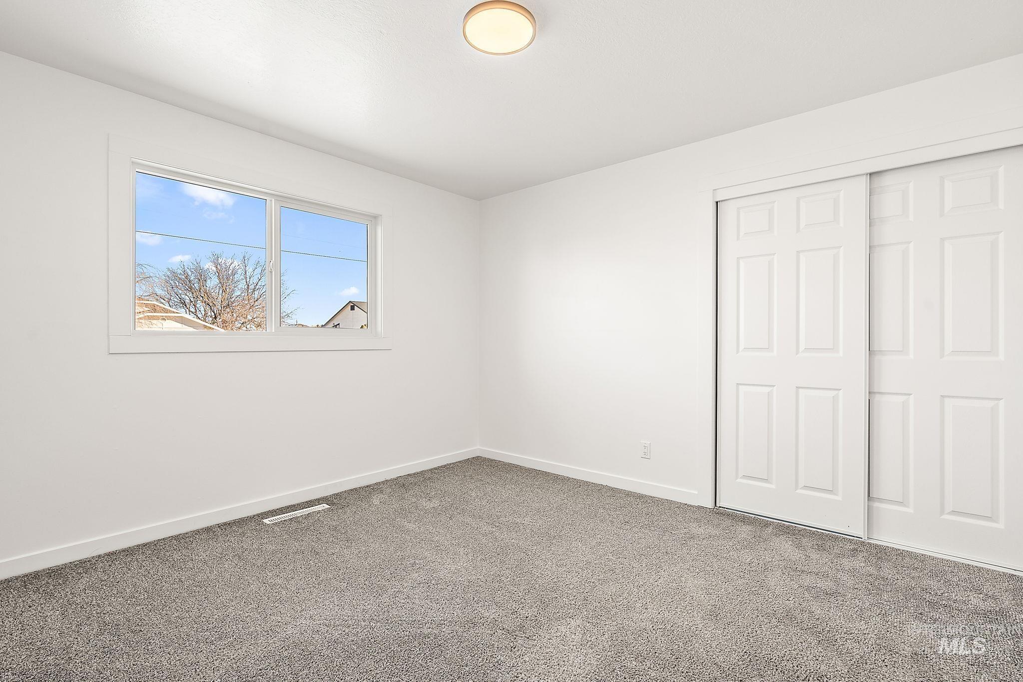 505 W Linden St Property Photo 25