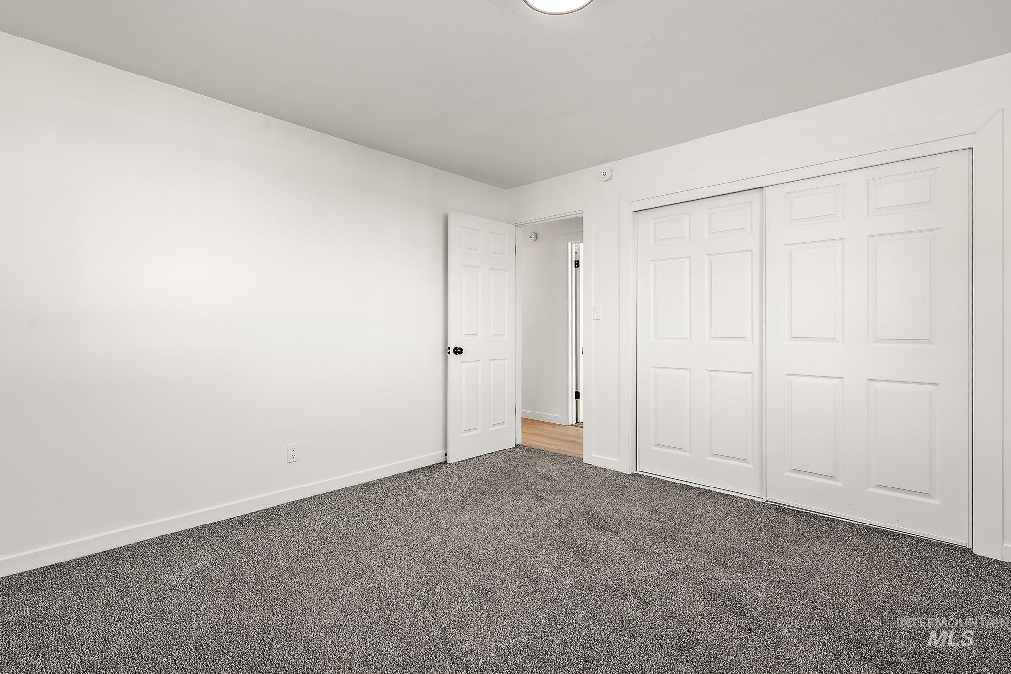 505 W Linden St Property Photo 32