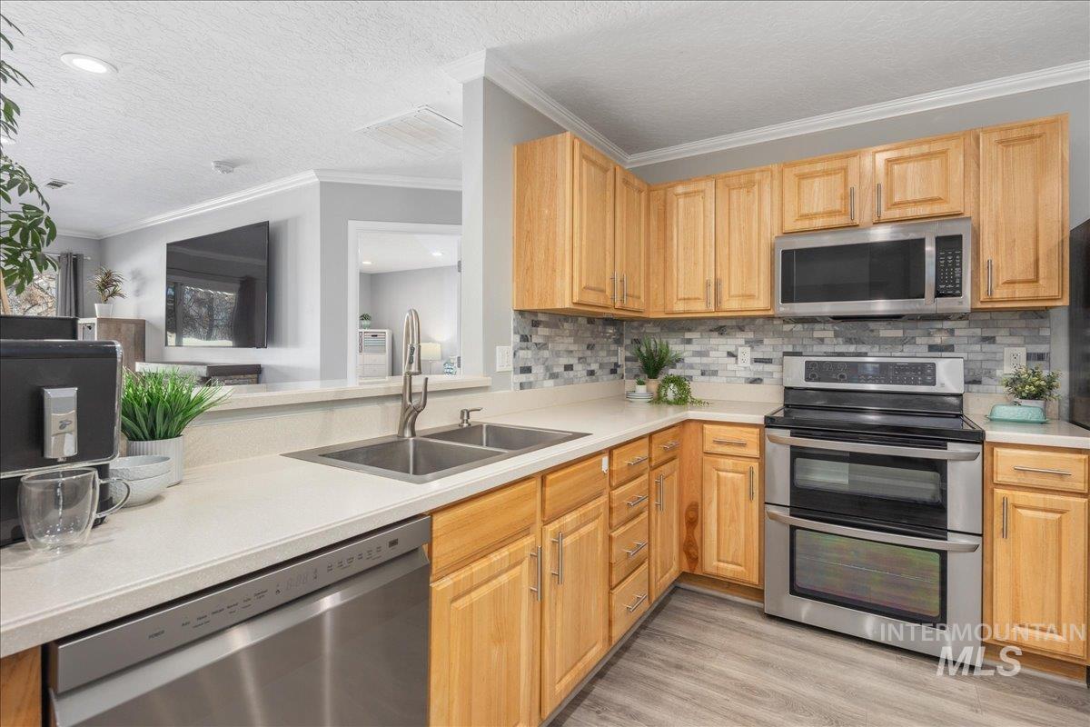 1002 S Sarah Ave Property Photo 18