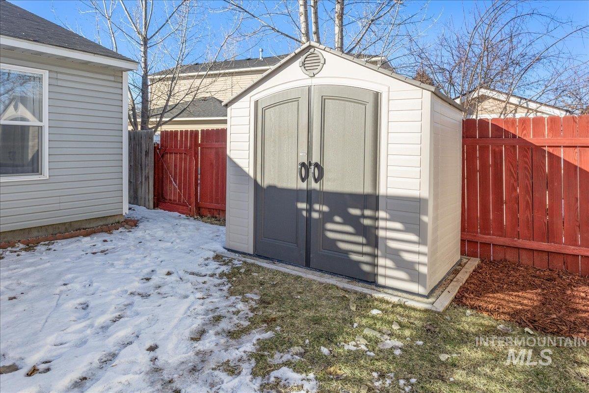 1002 S Sarah Ave Property Photo 40