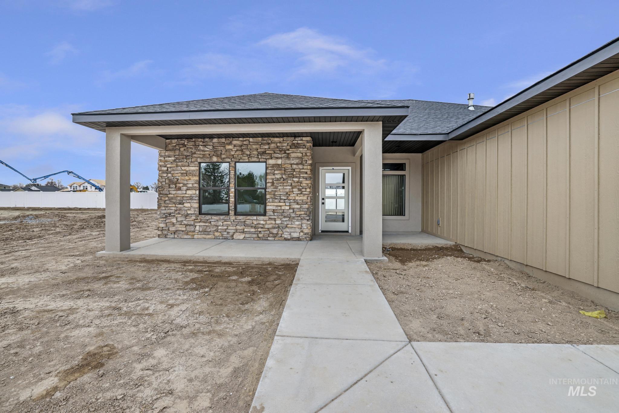 311 Brentwood Property Photo 5