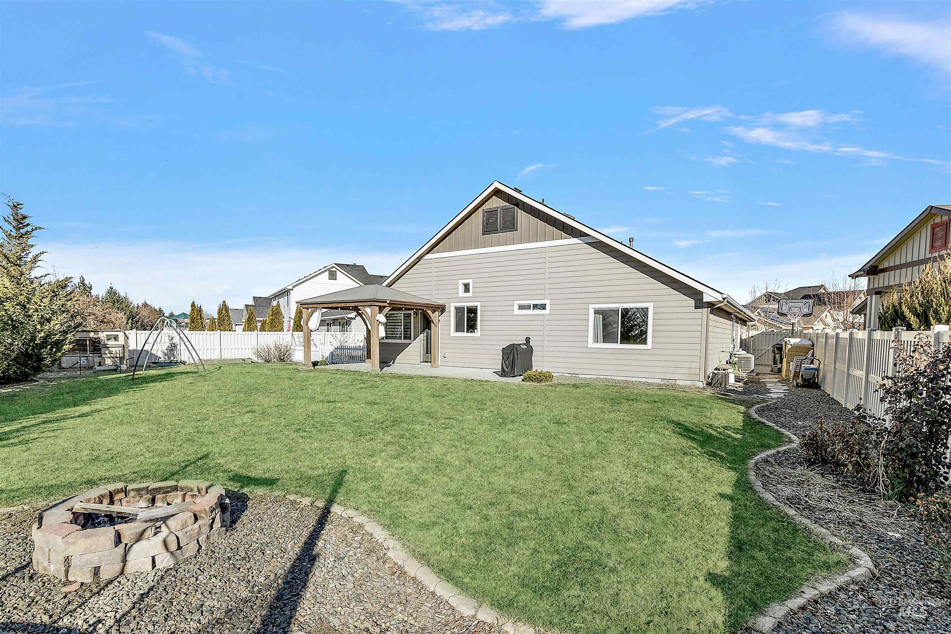9497 S Updale Ave Property Photo 18