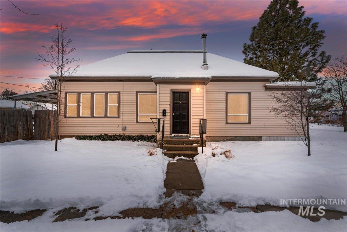 Hayes Addition Real Estate Listings Main Image