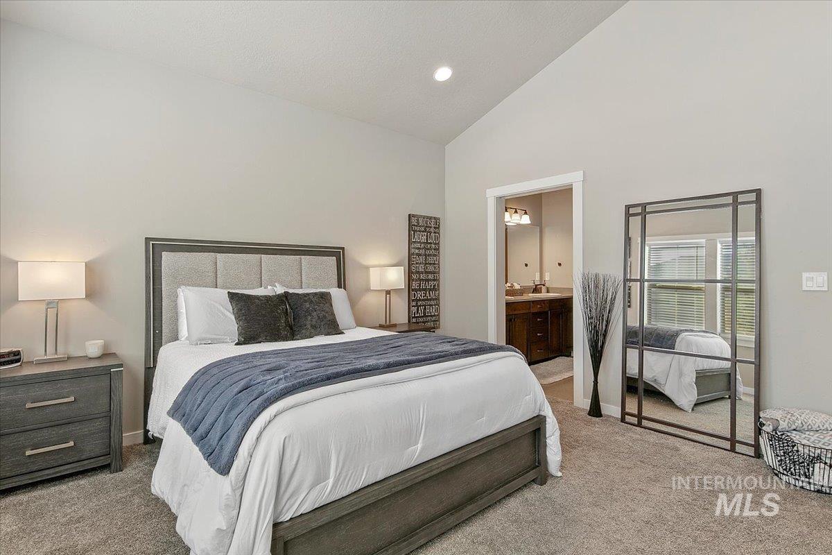 4112 E Silverking Ln Property Photo 13
