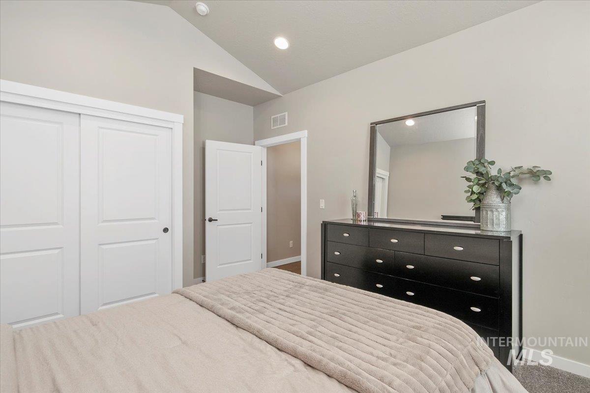 4112 E Silverking Ln Property Photo 19