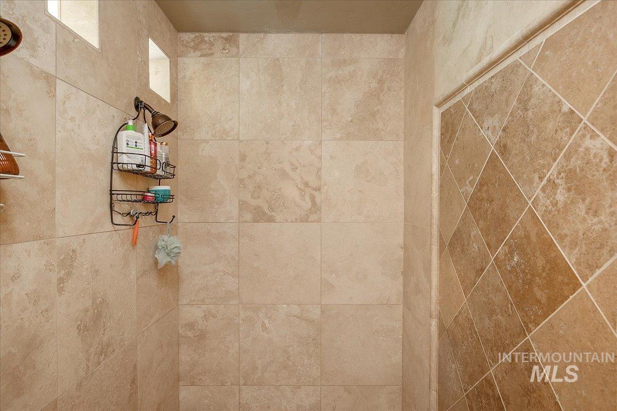 1493 N Colline Bello Way Property Photo 27