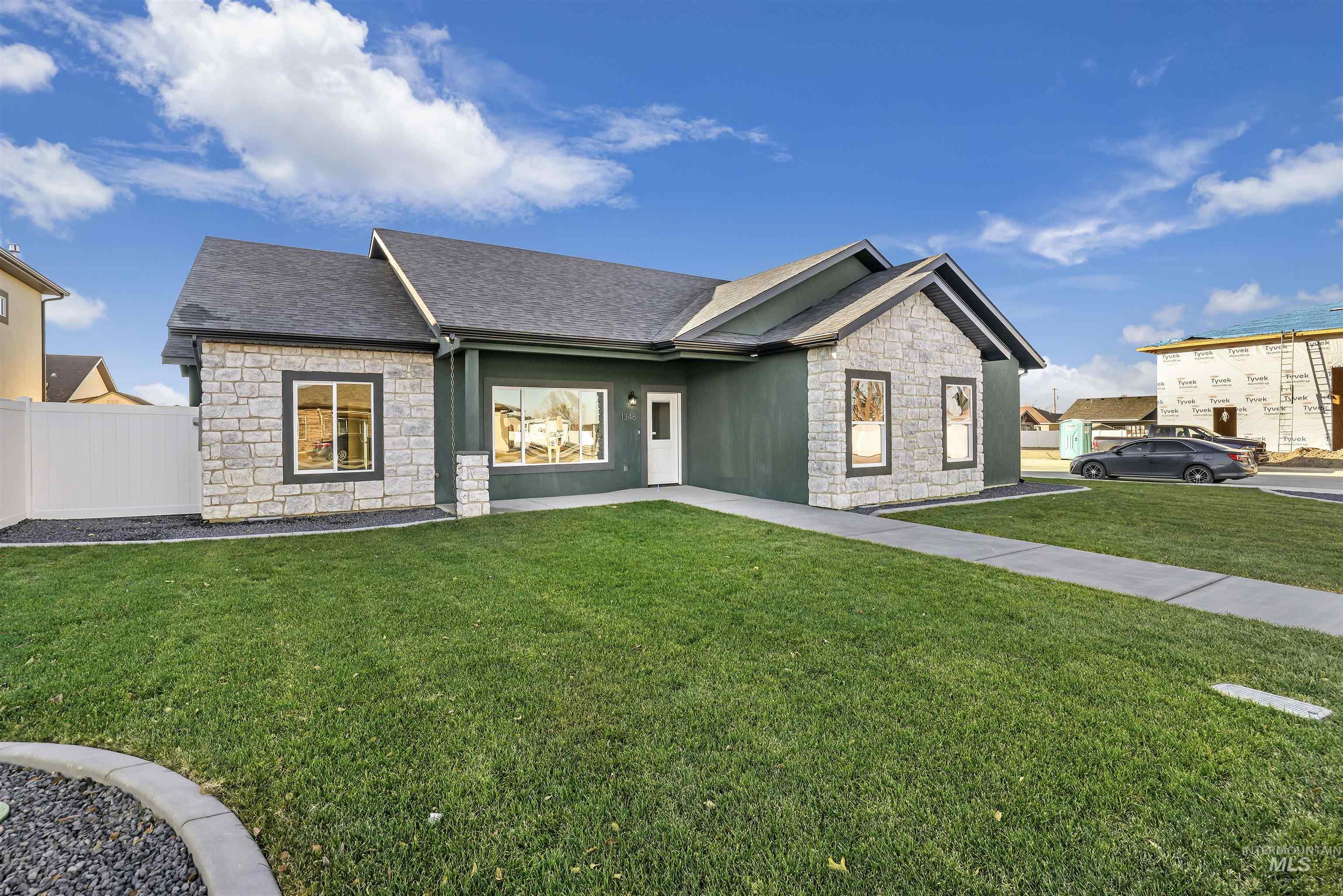 1348 Haizlee Way Property Photo