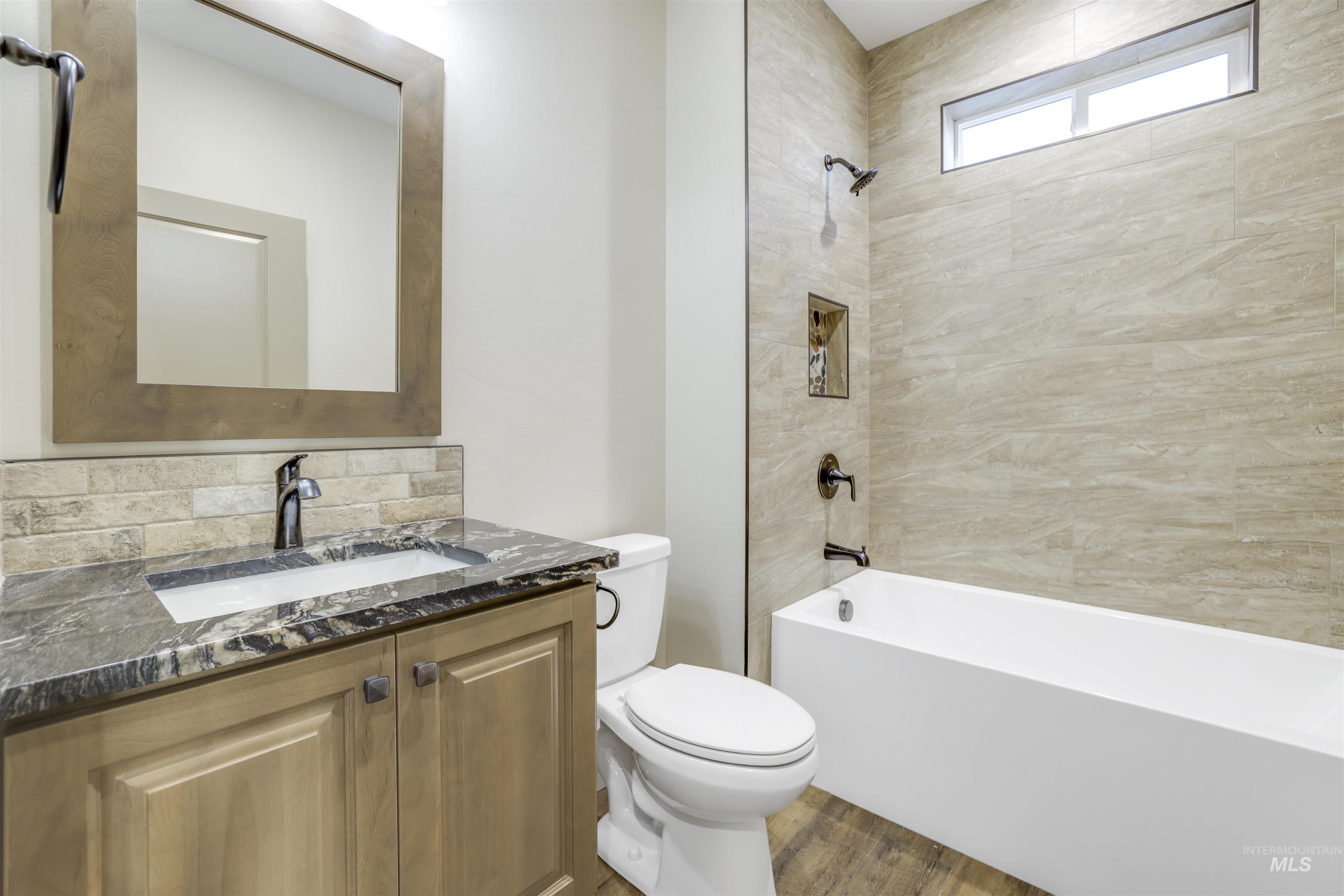 1348 Haizlee Way Property Photo 20