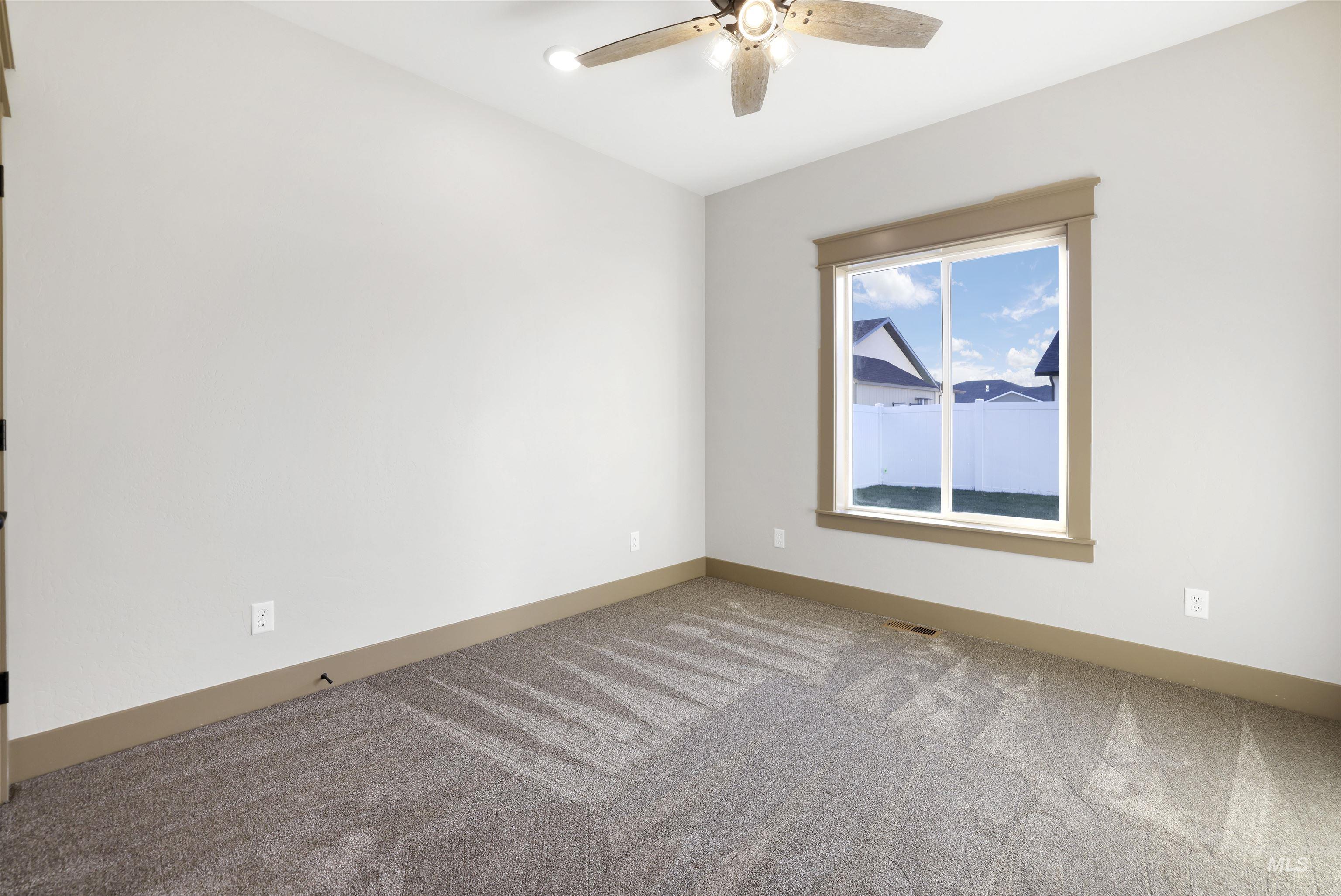 1348 Haizlee Way Property Photo 21