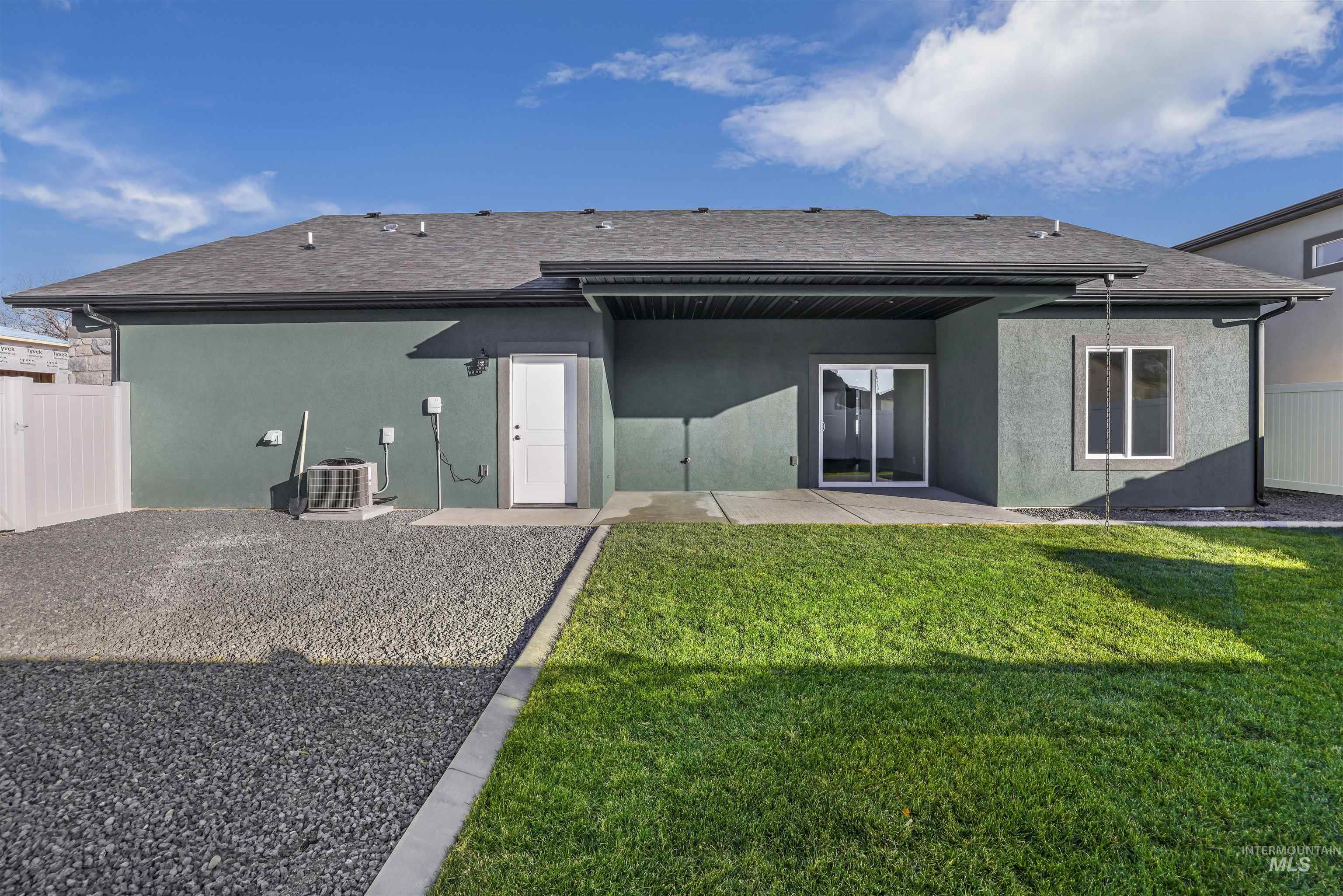 1348 Haizlee Way Property Photo 25