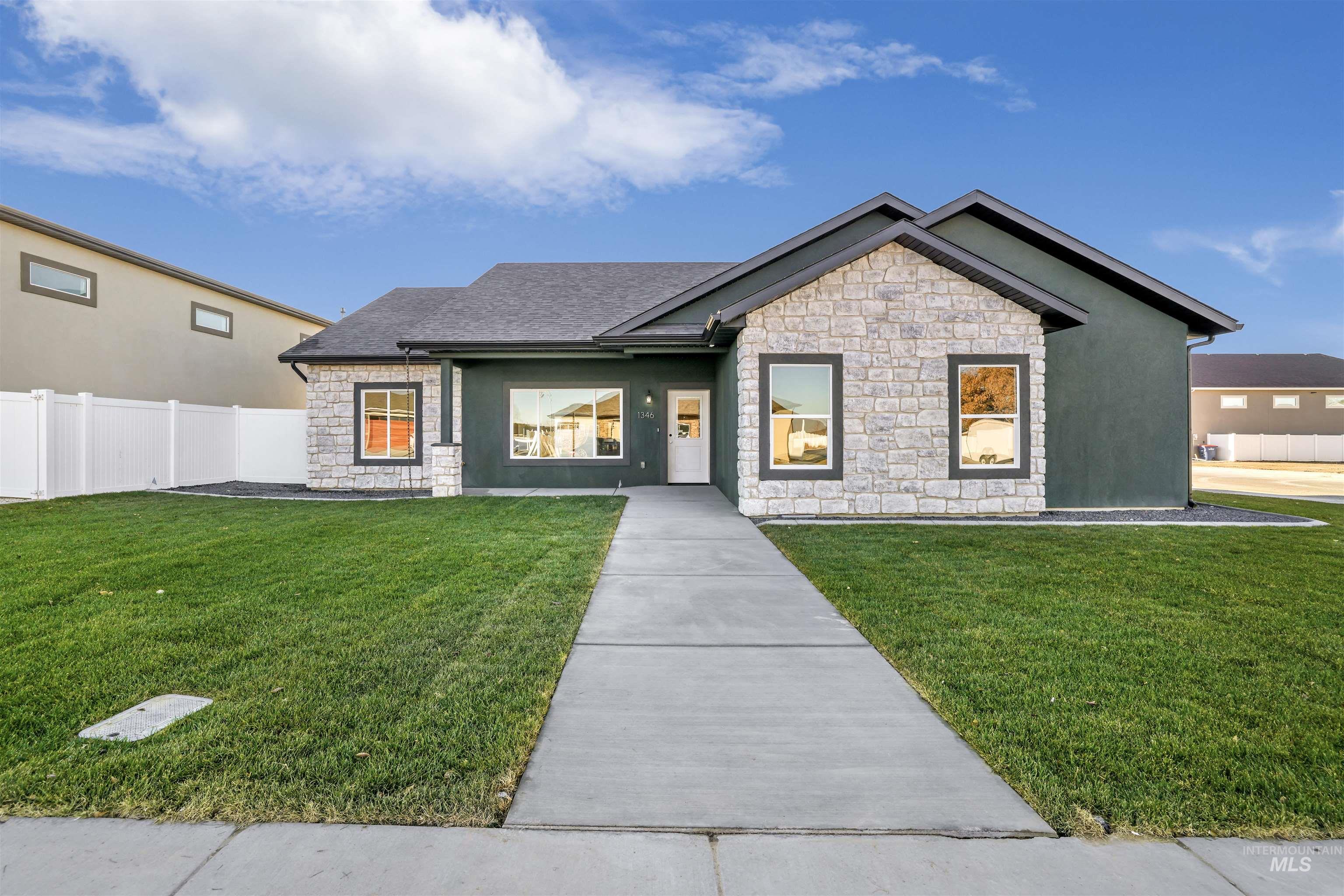 1348 Haizlee Way Property Photo 27