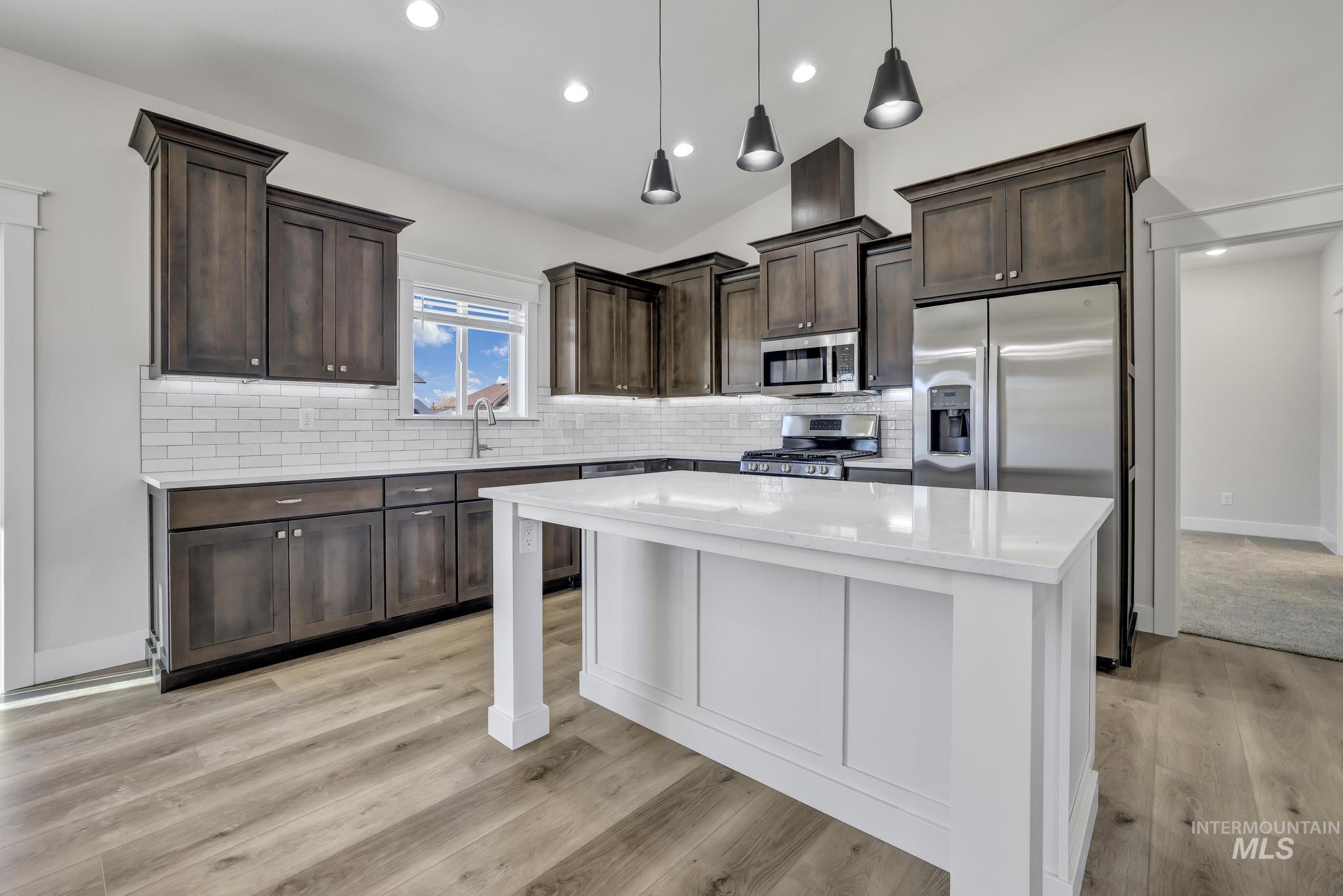 1362 Haizlee Way Property Photo 2