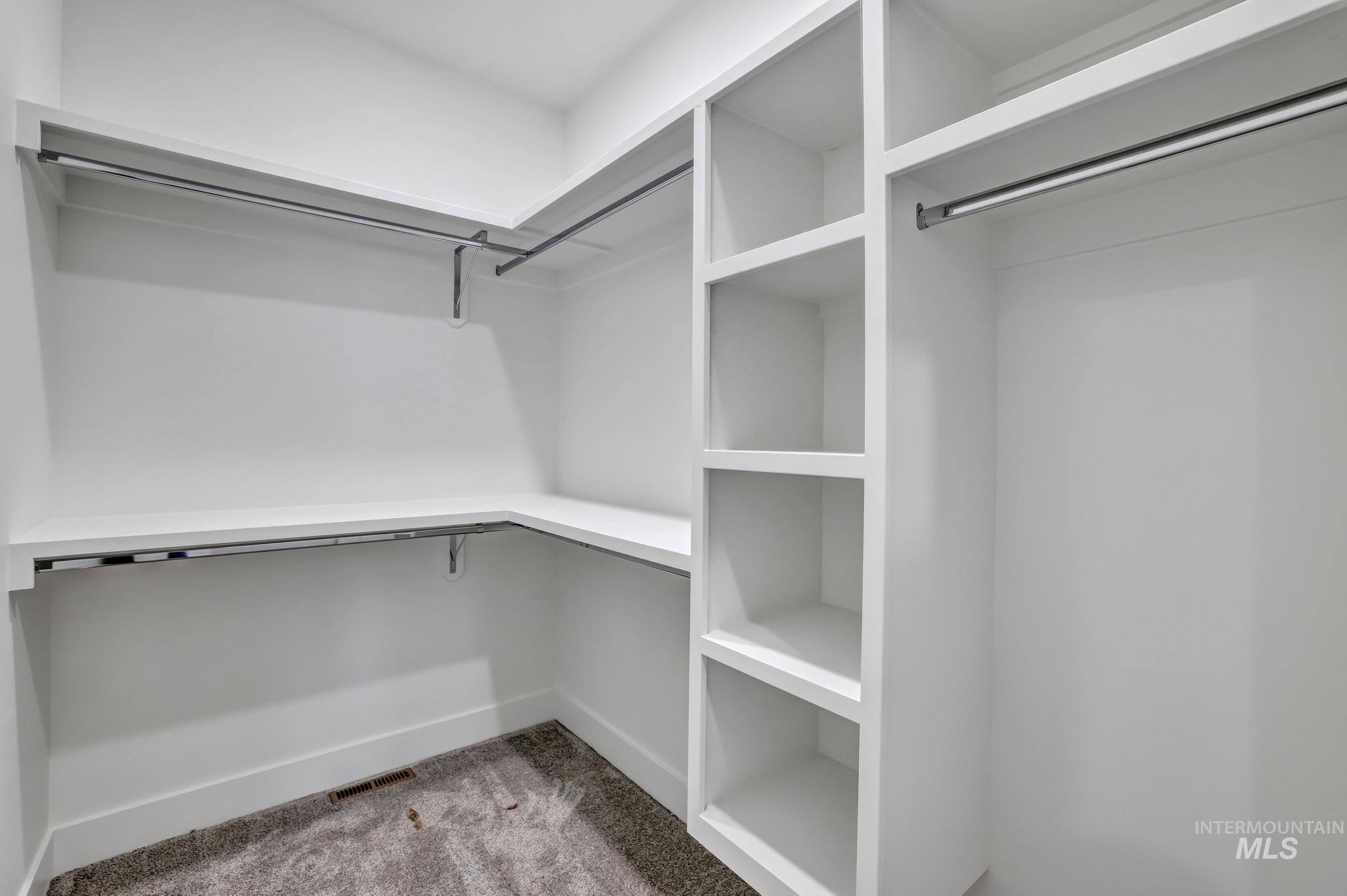 1362 Haizlee Way Property Photo 21