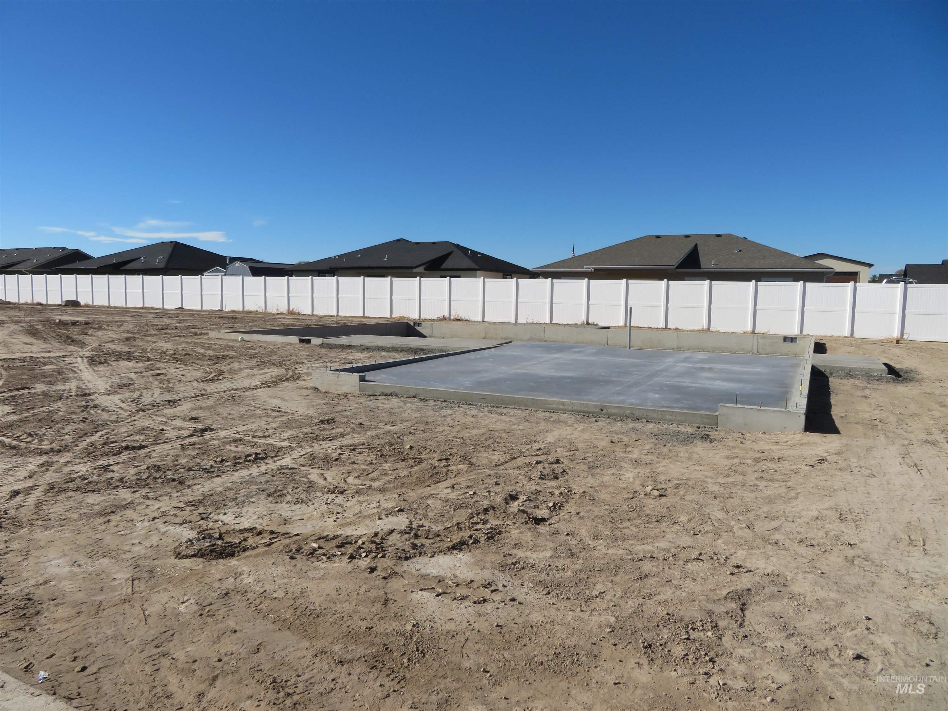 1362 Haizlee Way Property Photo 22