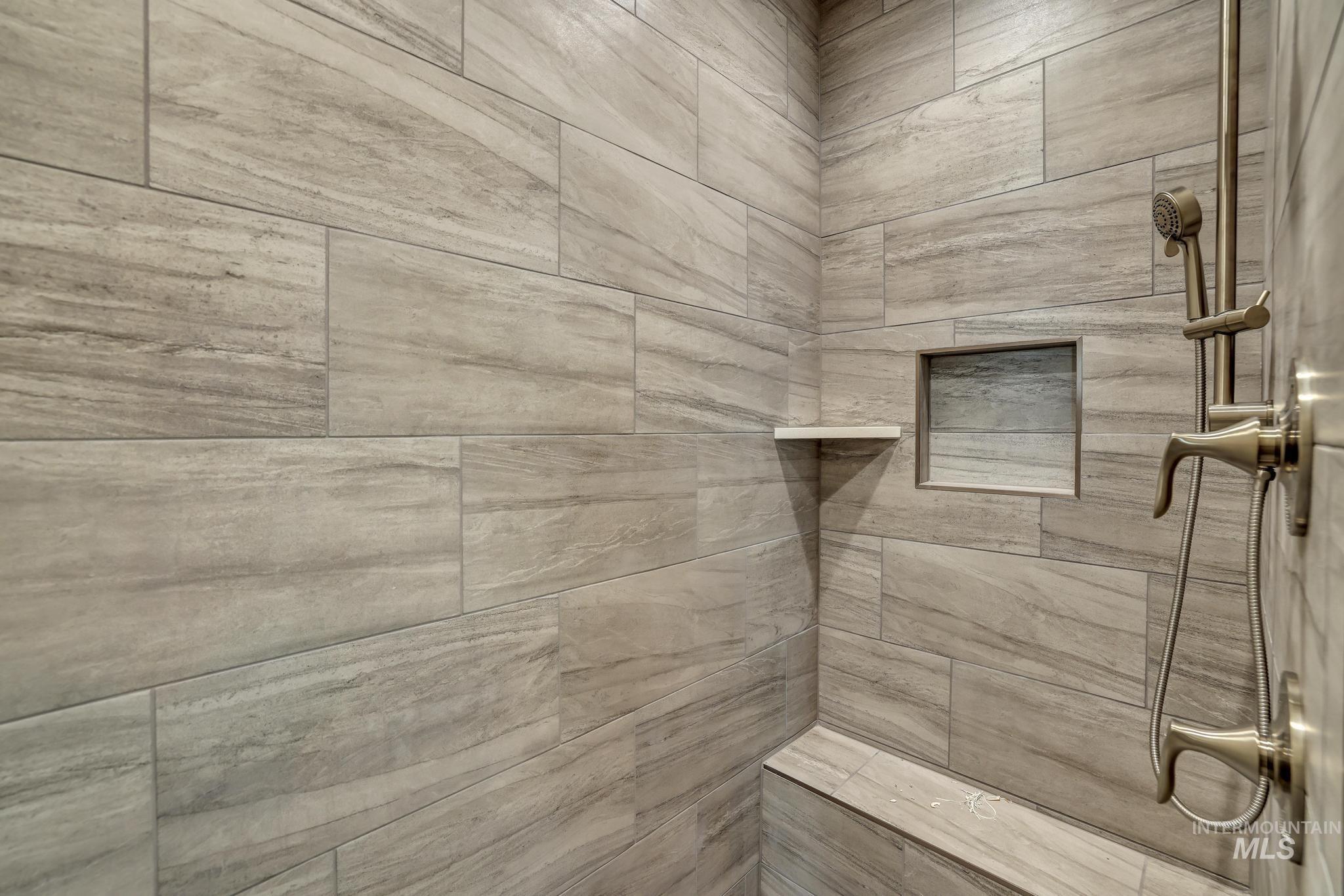 1399 Haizlee Way Property Photo 13