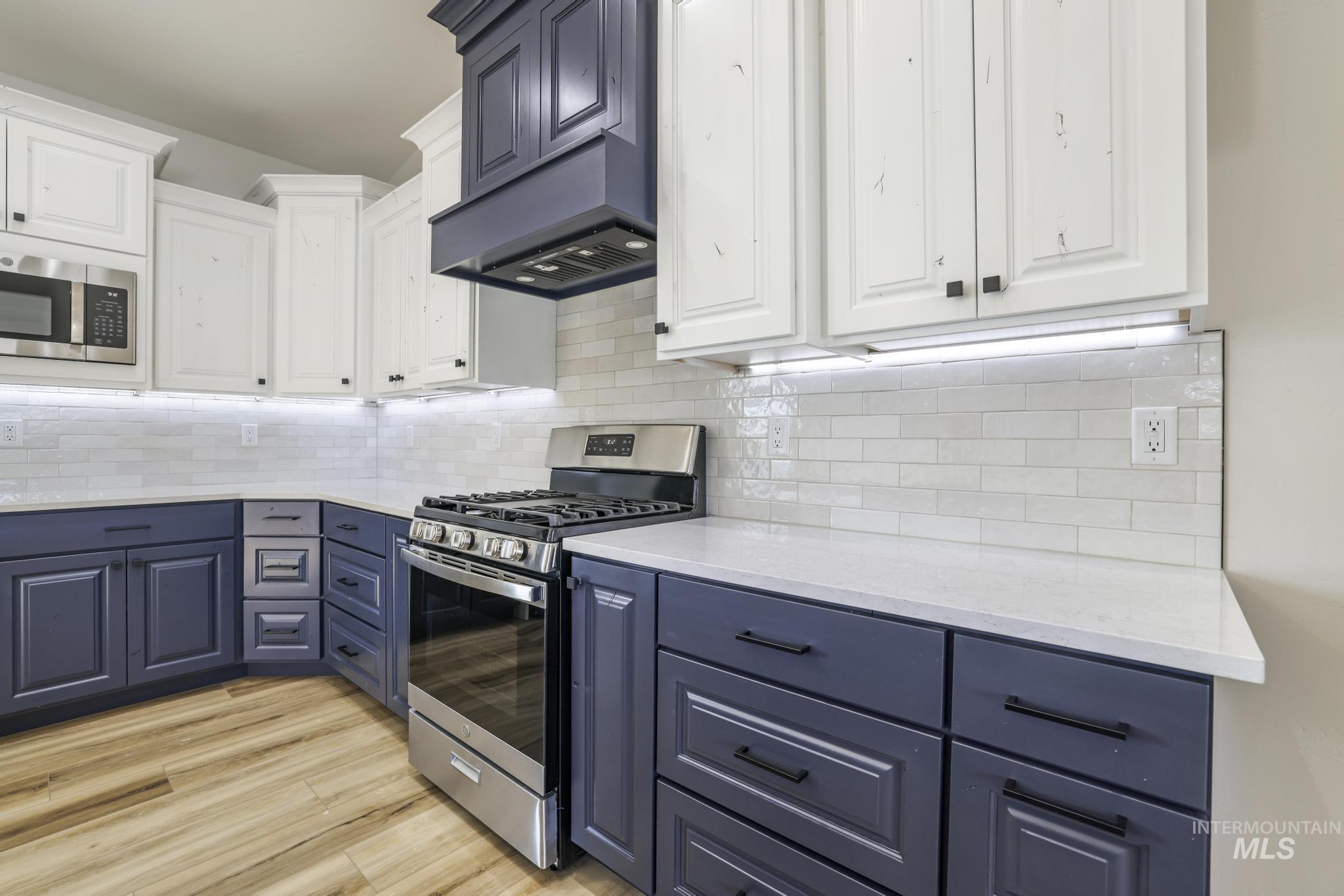 1385 Haizlee Way Property Photo 16