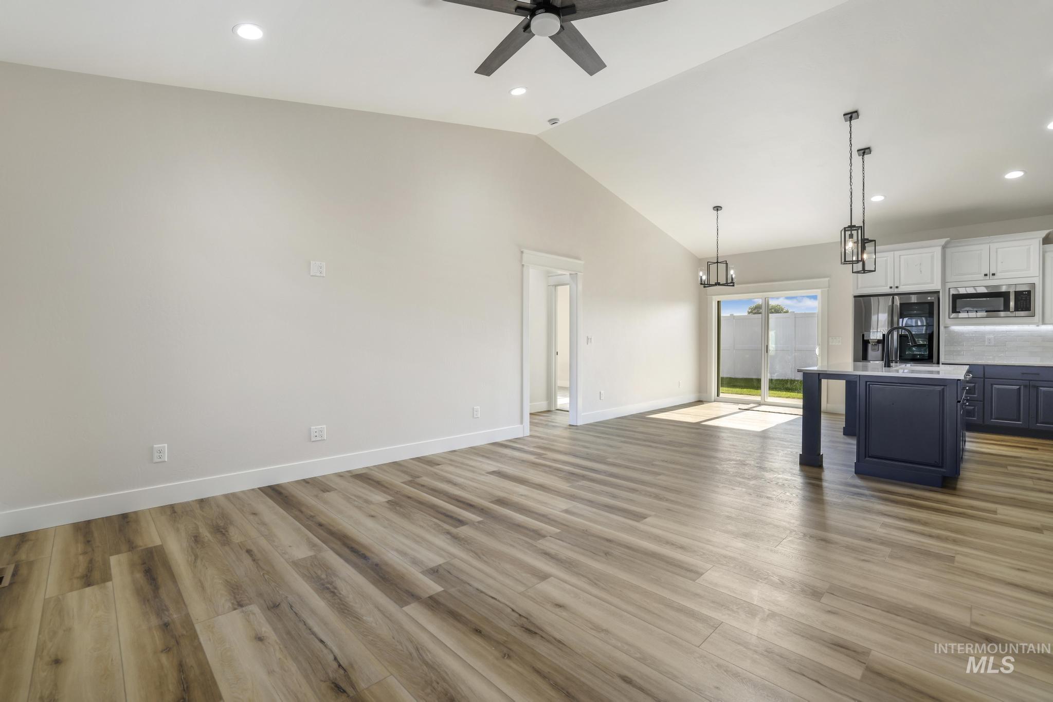 1385 Haizlee Way Property Photo 21