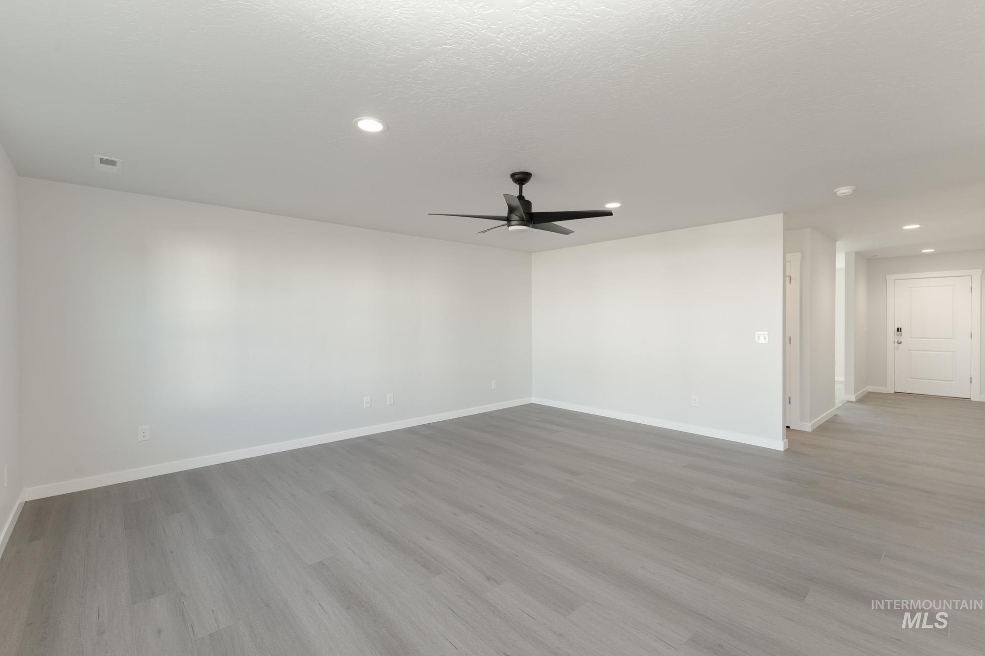 8162 E Bright Angel Dr Property Photo 8