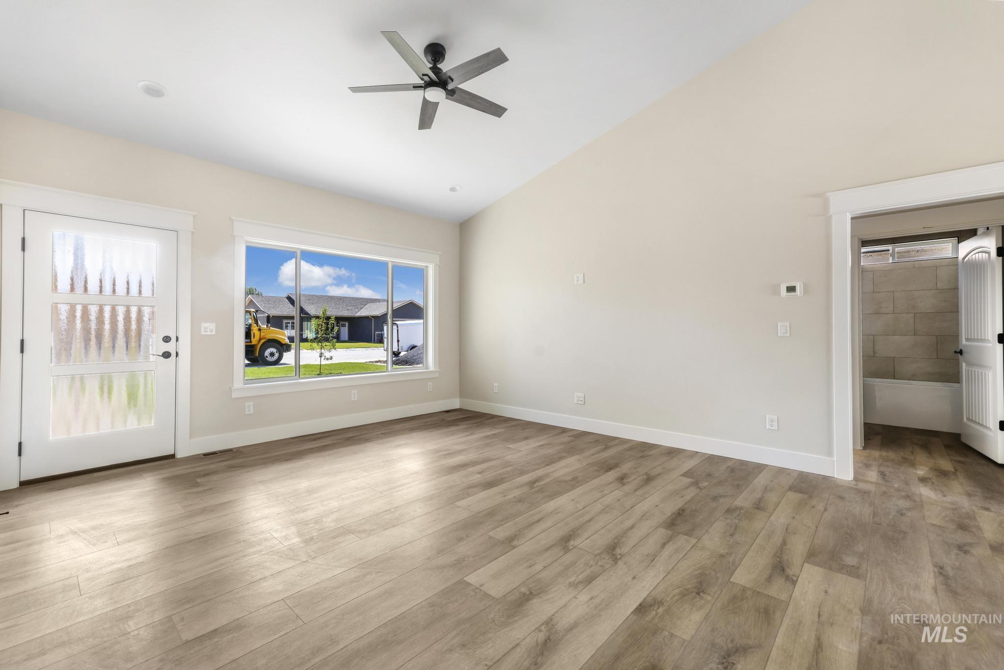1390 Haizlee Way Property Photo 2