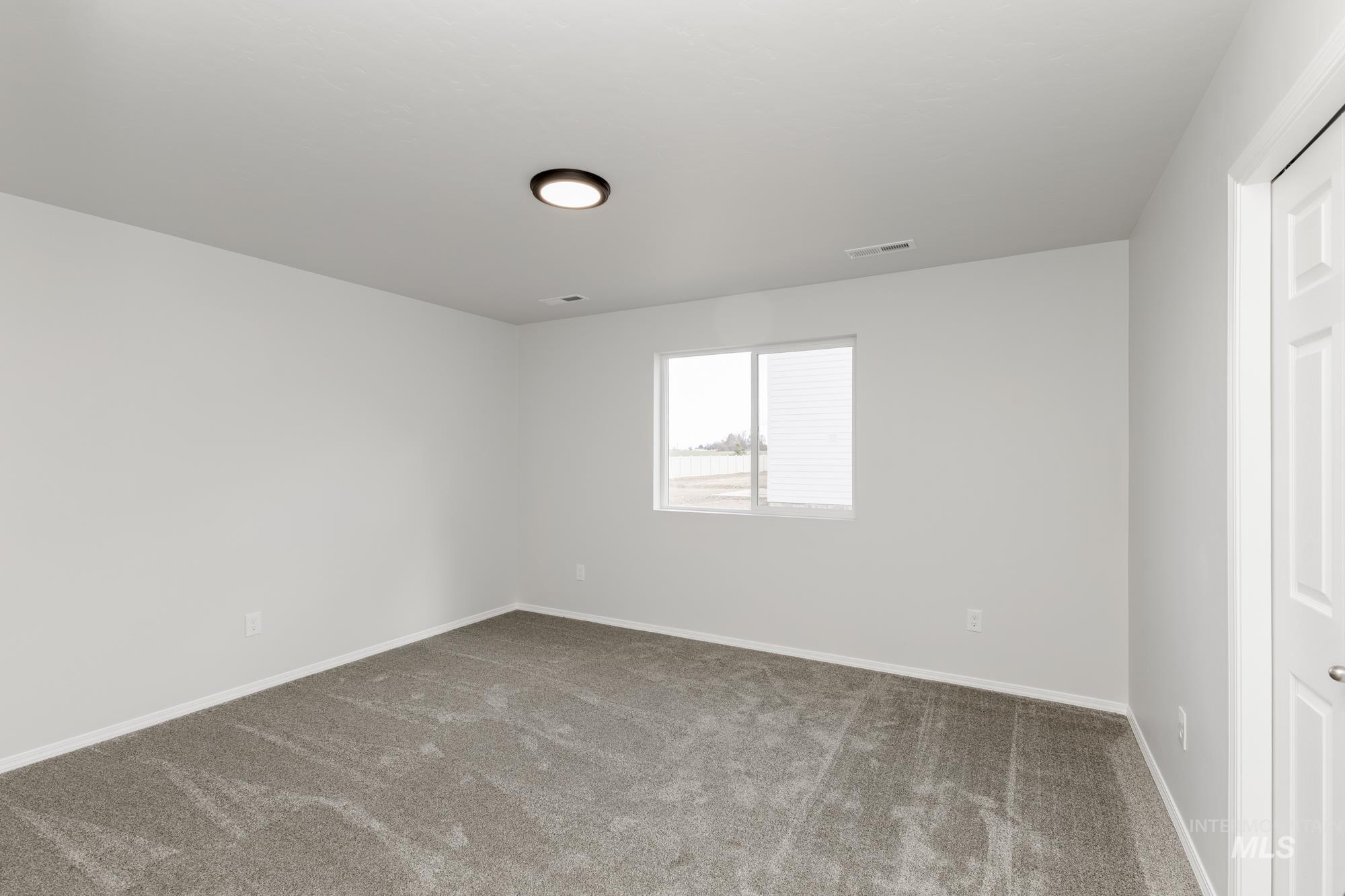 7430 E Shields Dr Property Photo 14