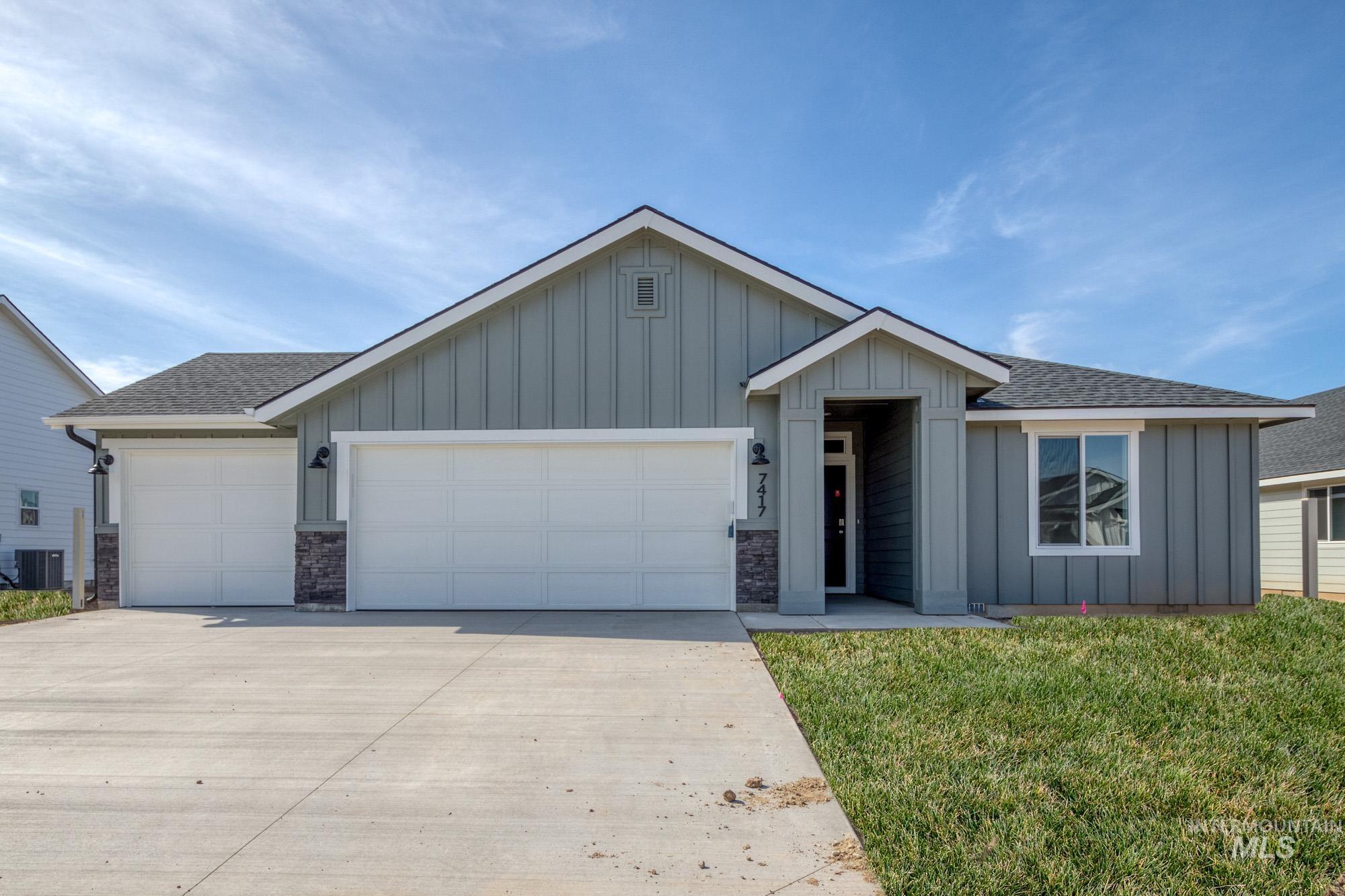 7417 E Shields Dr Property Photo