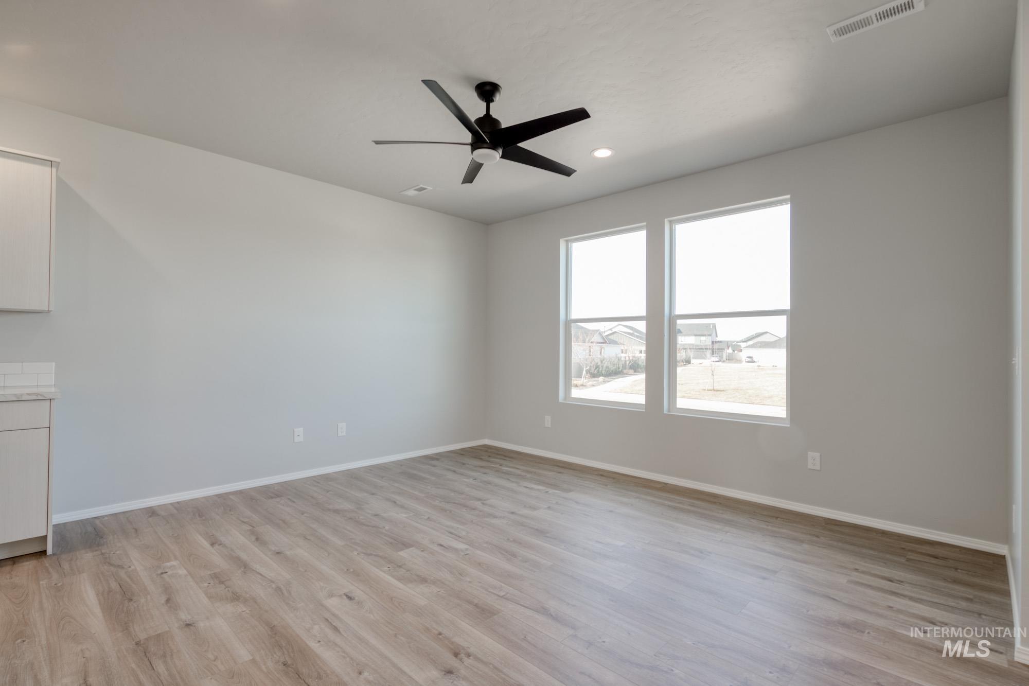 2900 N Eagle Meadow Ave Property Photo 10