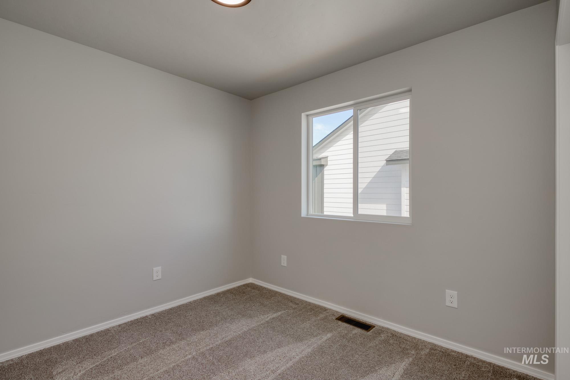 2900 N Eagle Meadow Ave Property Photo 14