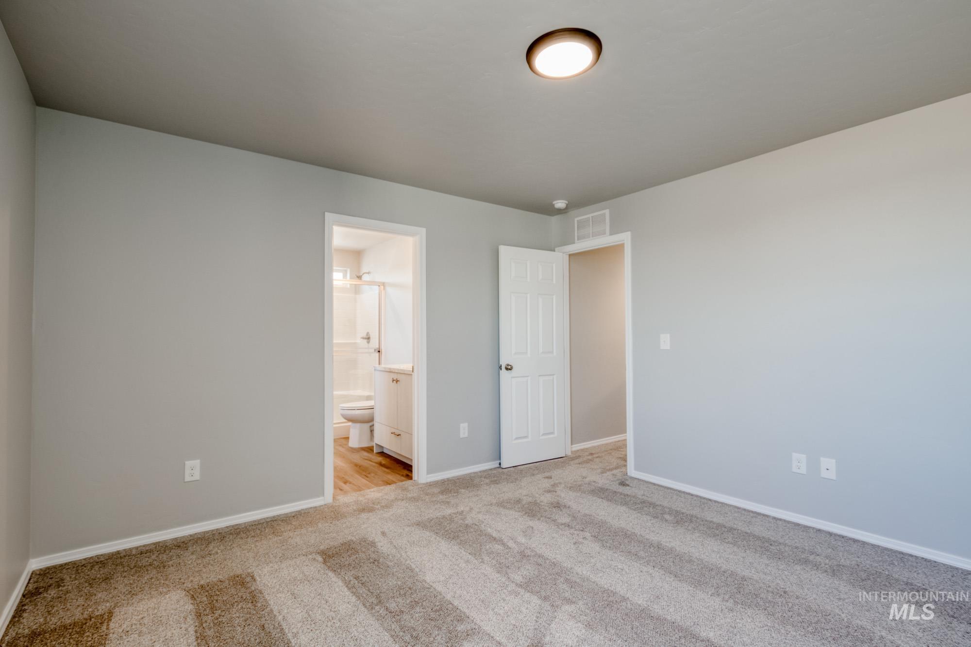 2900 N Eagle Meadow Ave Property Photo 17