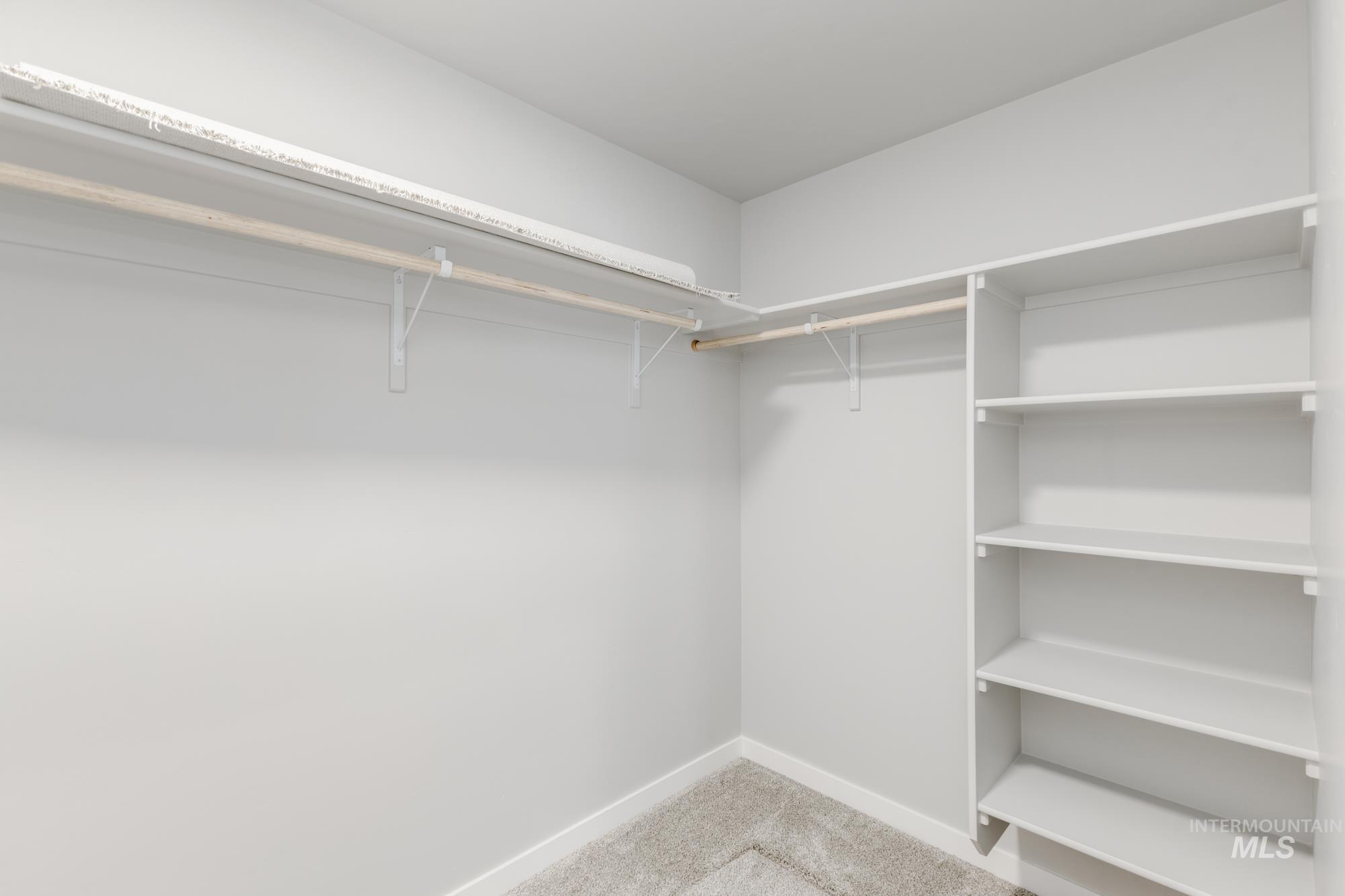 2215 W Hodor St Property Photo 19