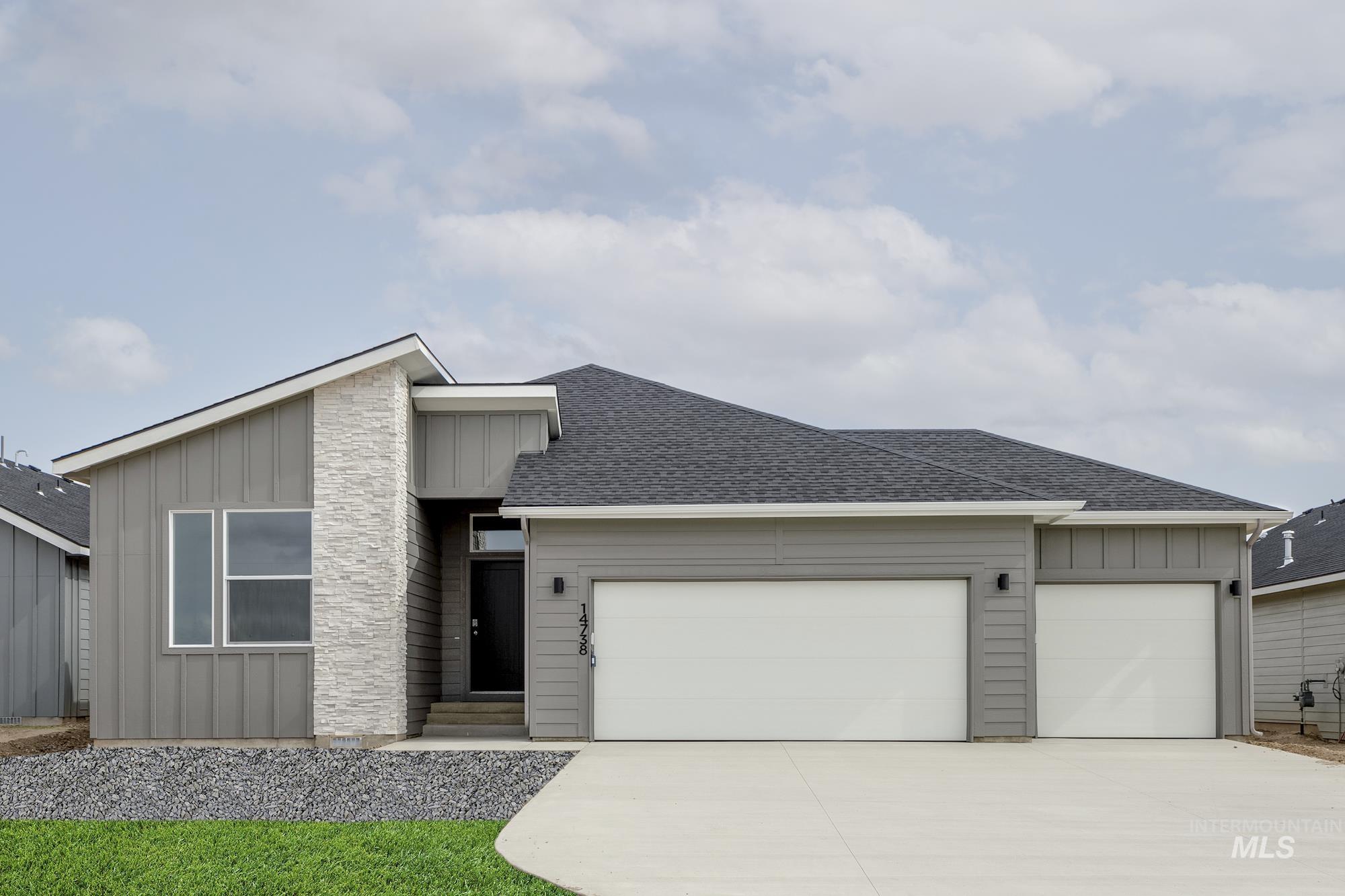 14738 N Ninja Way Property Photo 1