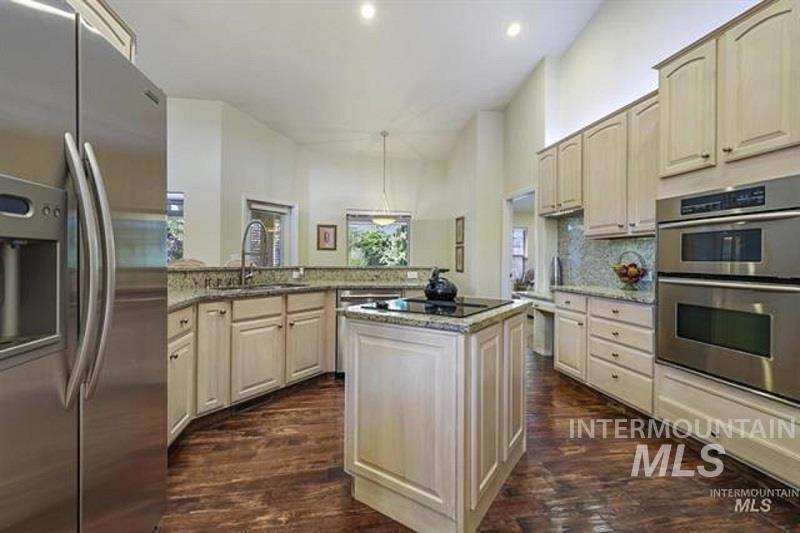 4 Granada Place Property Photo 16