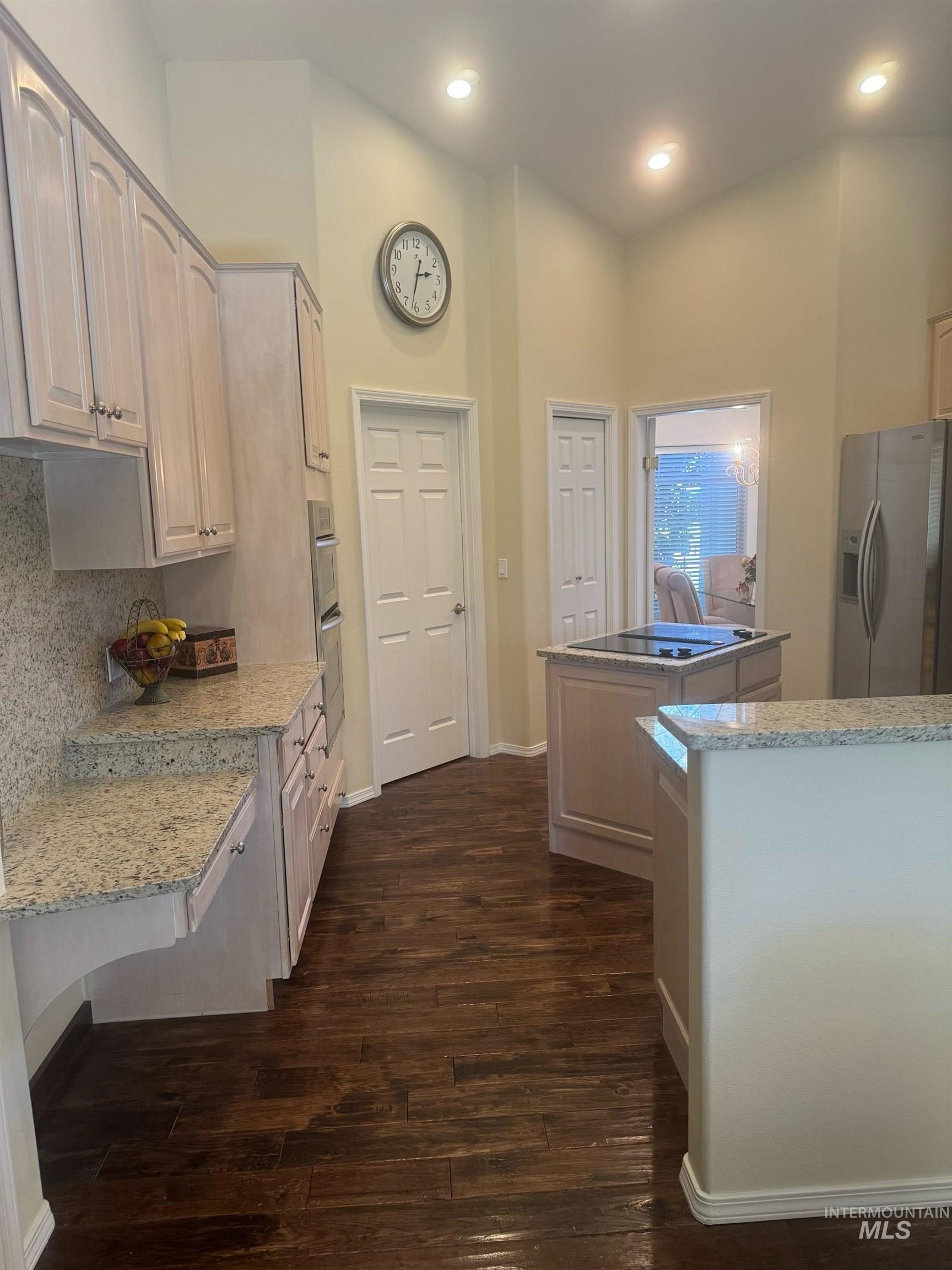 4 Granada Place Property Photo 20