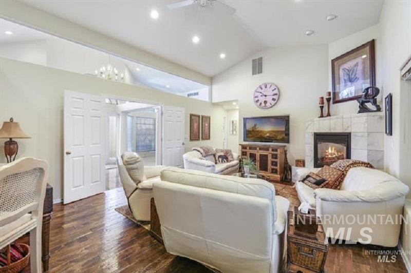 4 Granada Place Property Photo 28