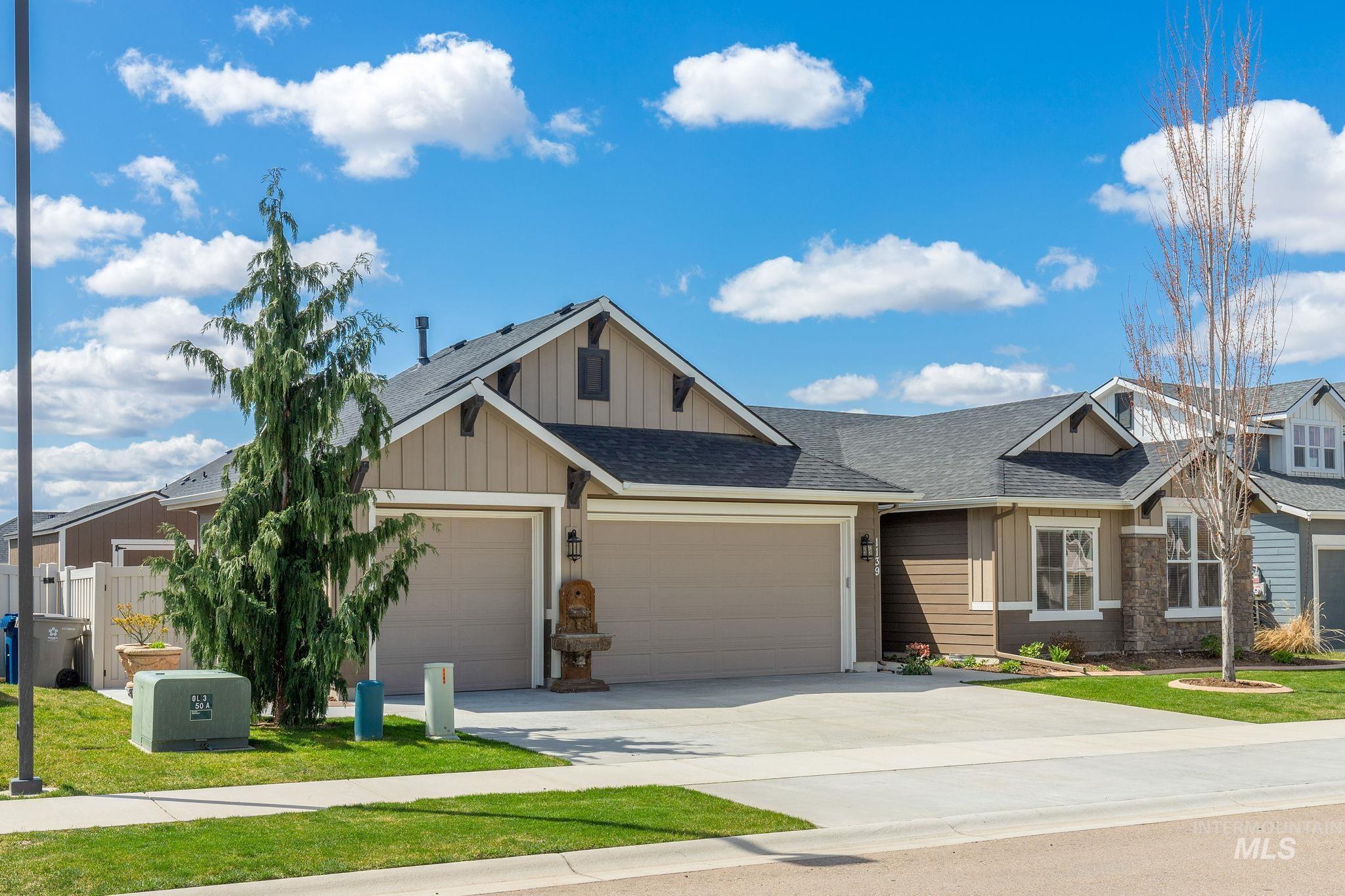1139 Overland Trail St Property Photo 4
