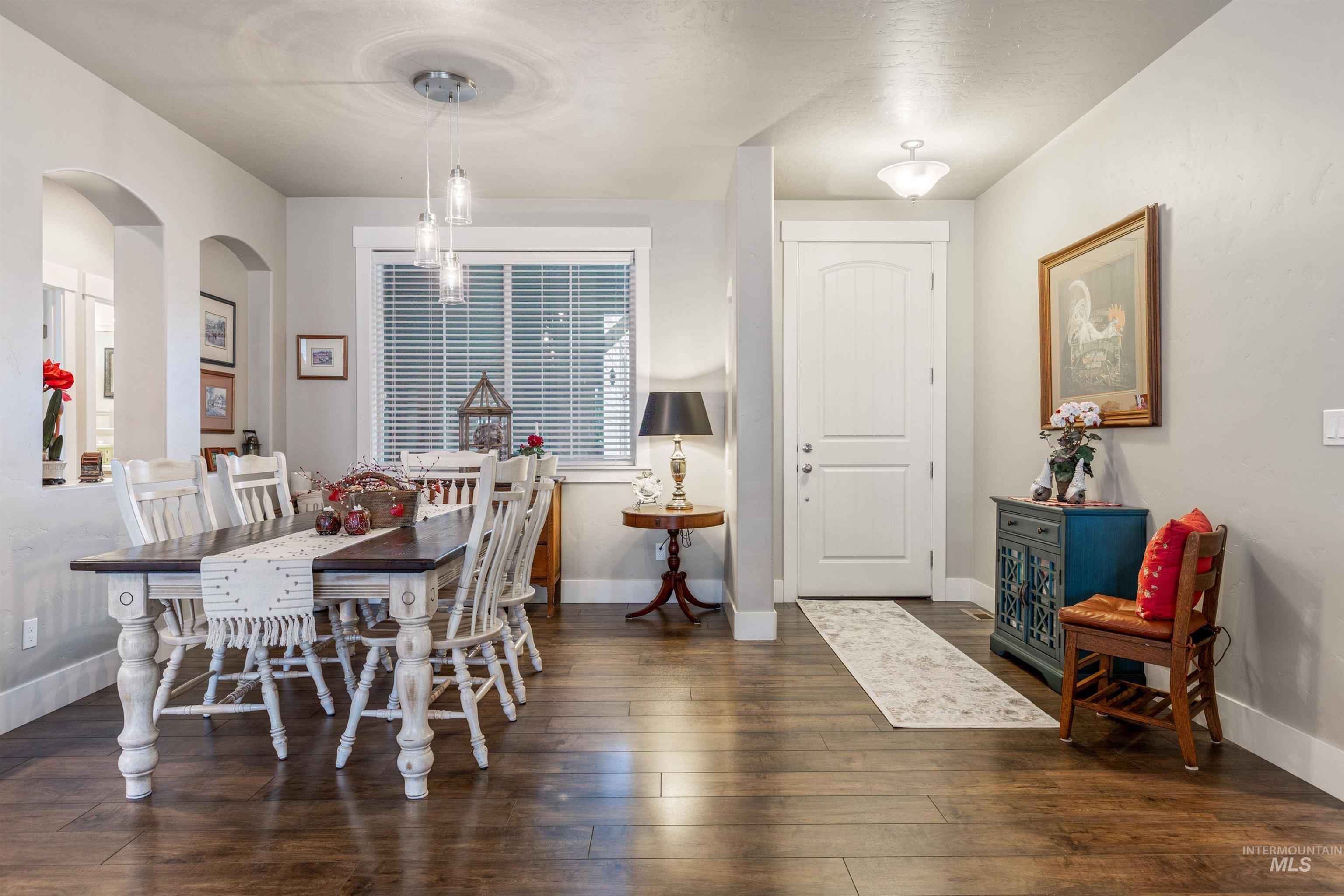 1139 Overland Trail St Property Photo 6