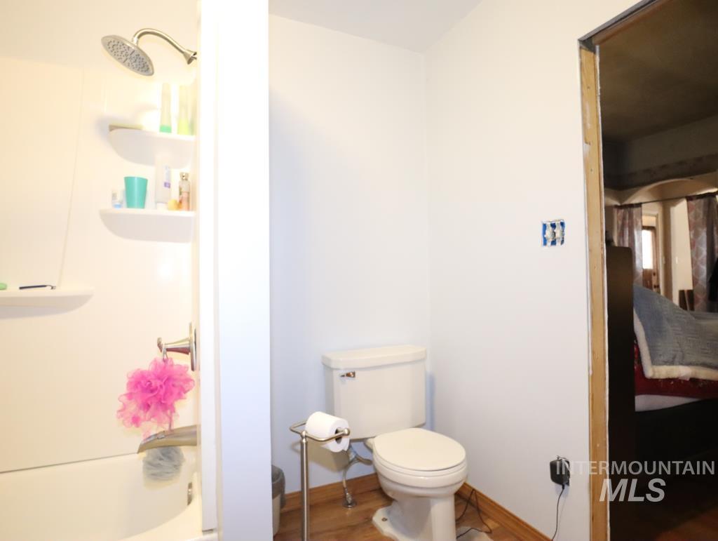 424 W Main St. Property Photo 19