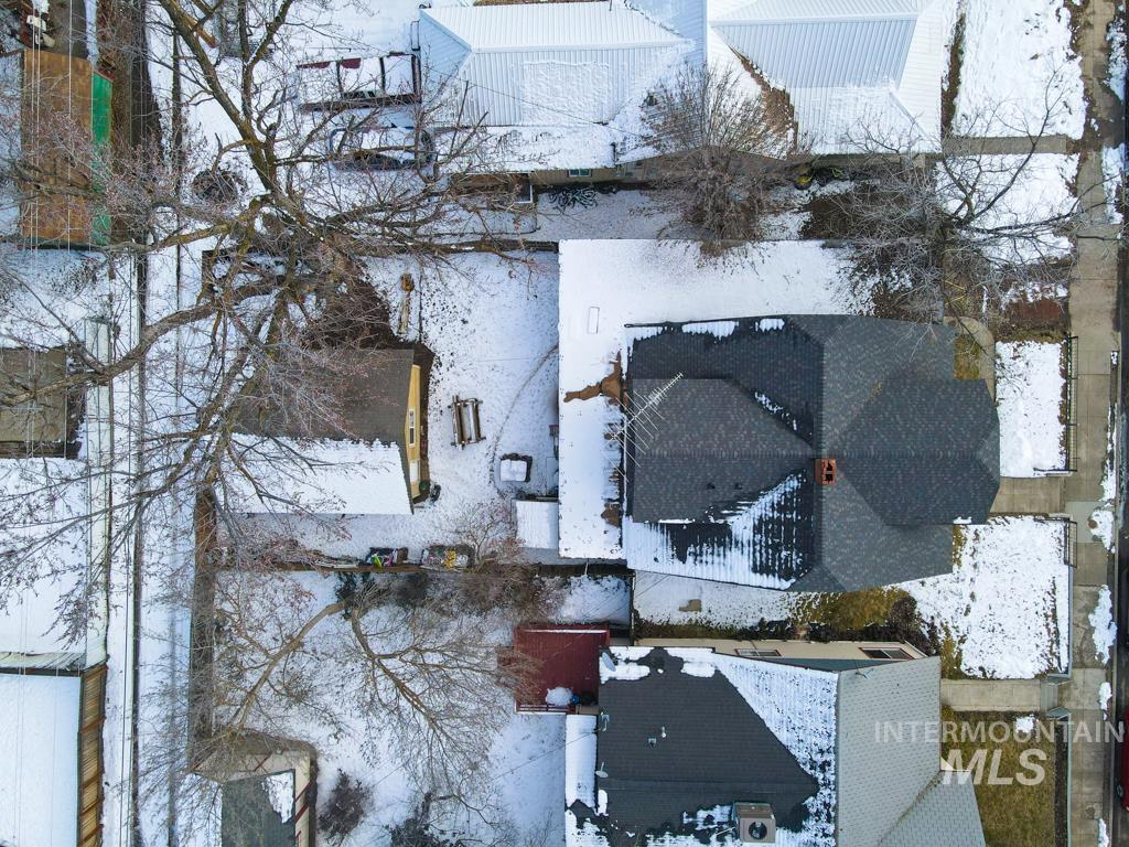 424 W Main St. Property Photo 48