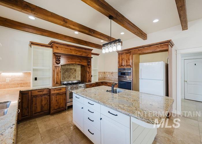 1674 S Water Leaf Ave Property Photo 10