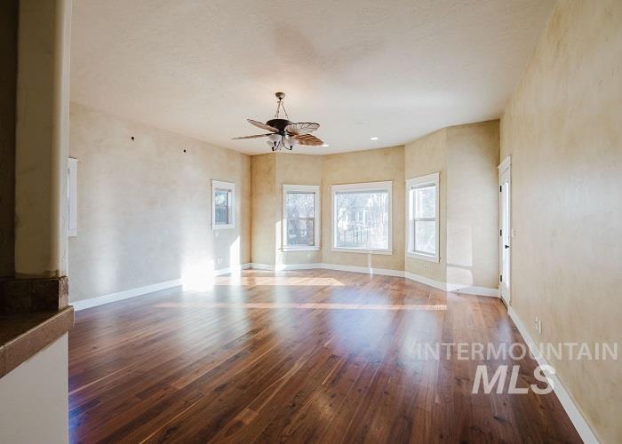 1674 S Water Leaf Ave Property Photo 12